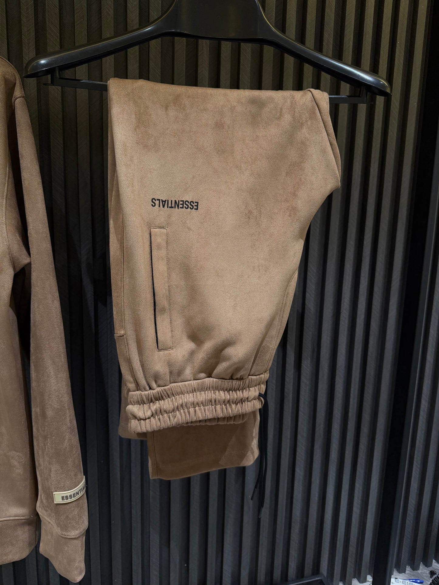 LV TRACKSUIT