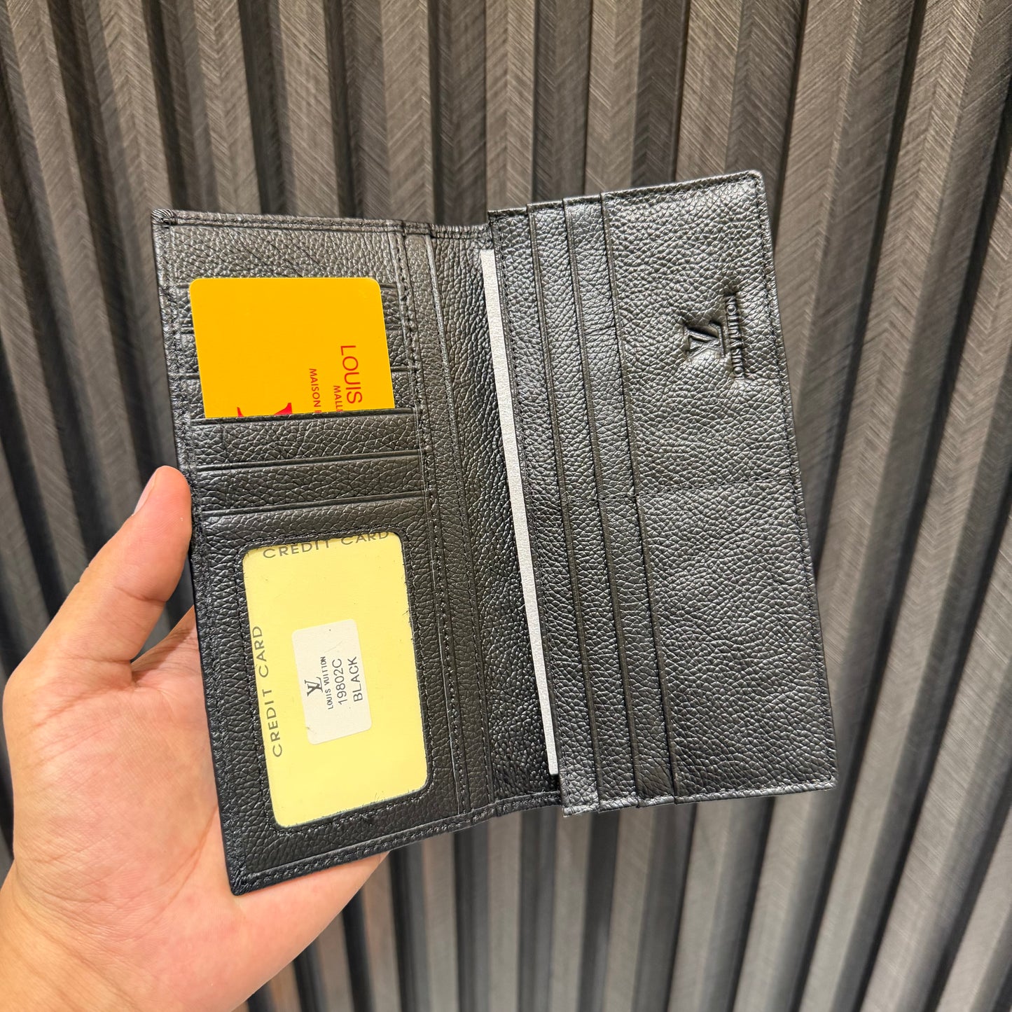 LV LONG WALLET