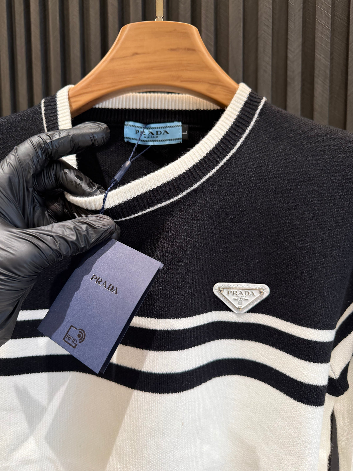 PRADA SWETTER