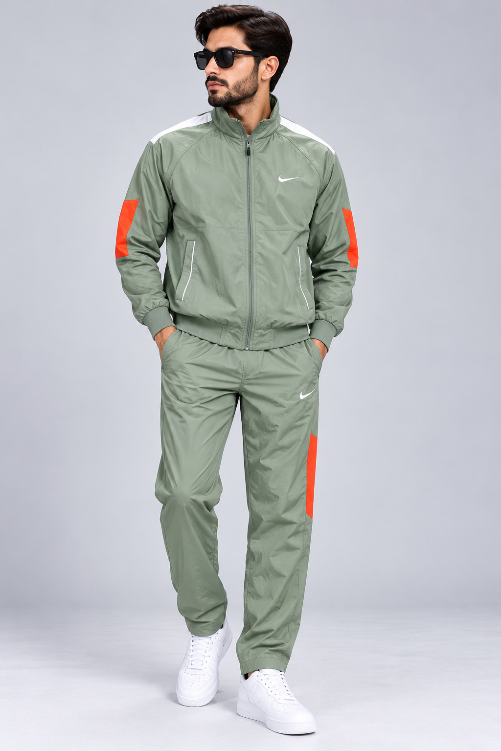 NIKE TRACKSUIT