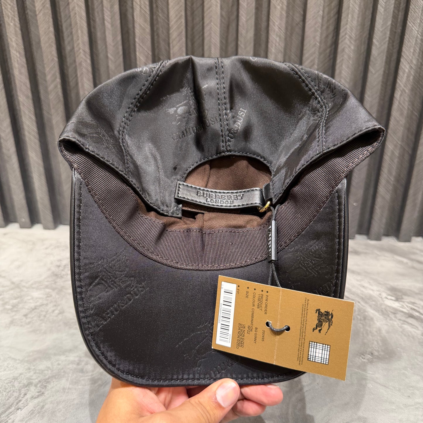 BURBERRY CAP