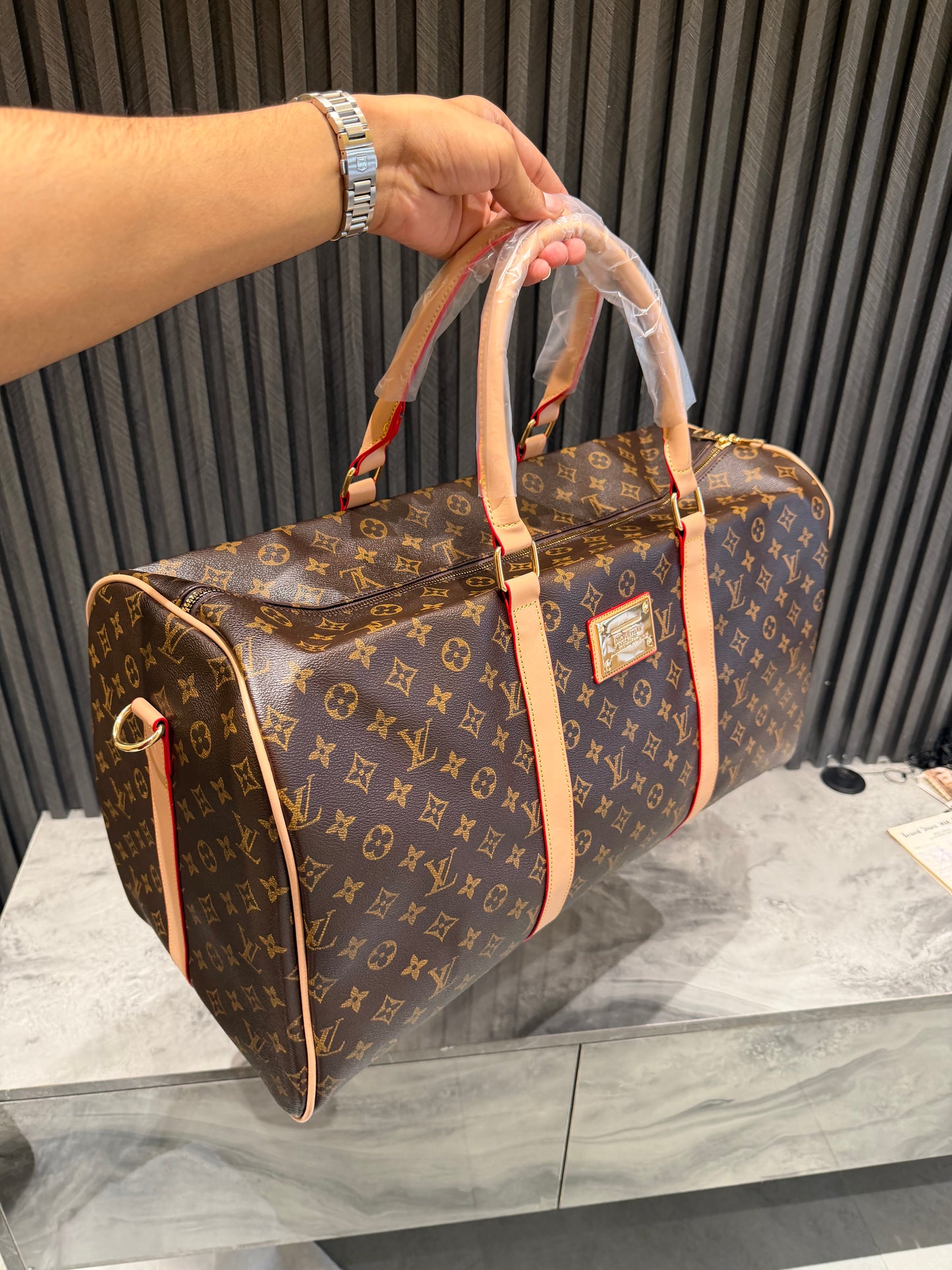 LV LUGGAGE BAG