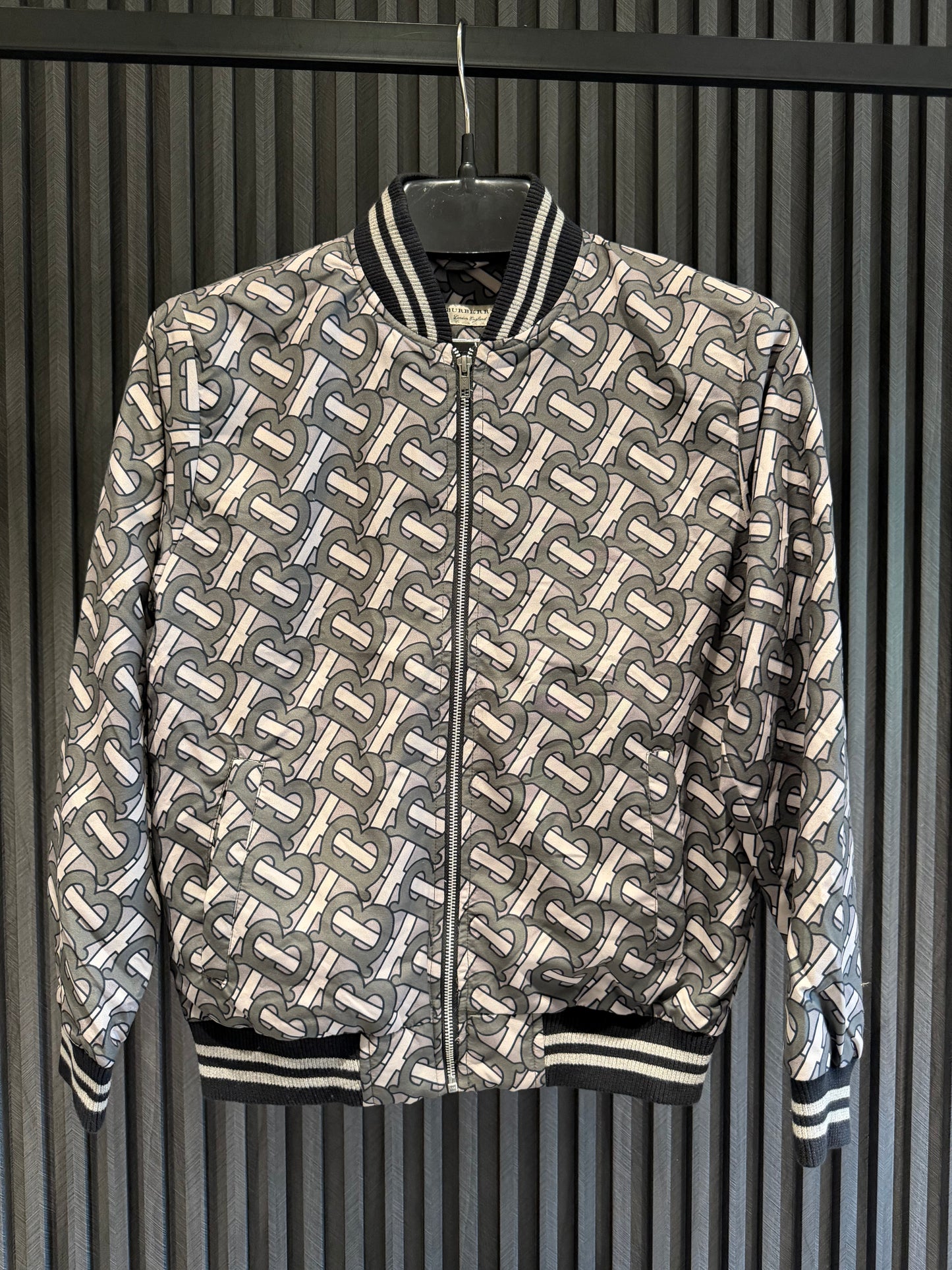 BURBERRY JACKET