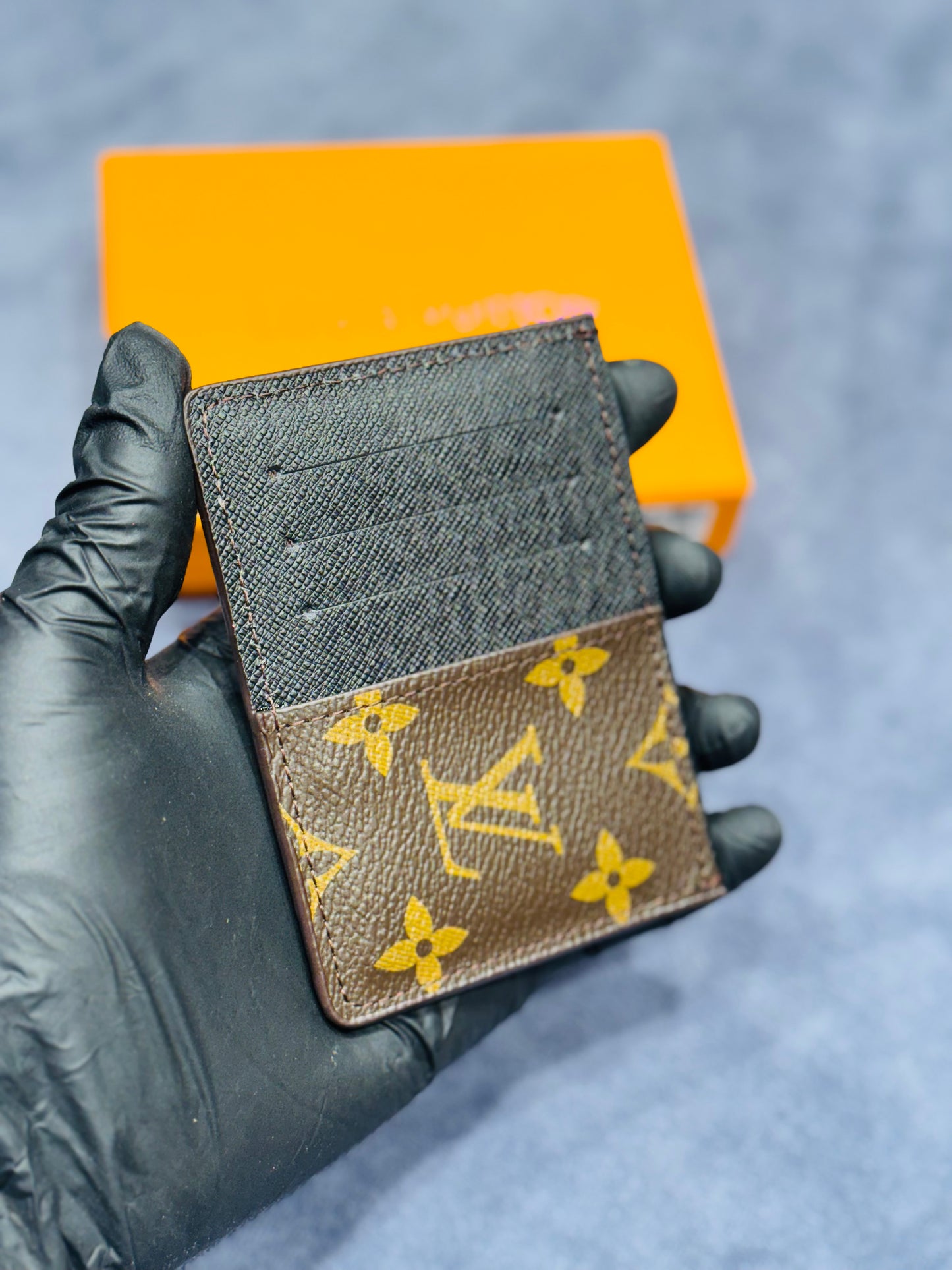 LV WALLET