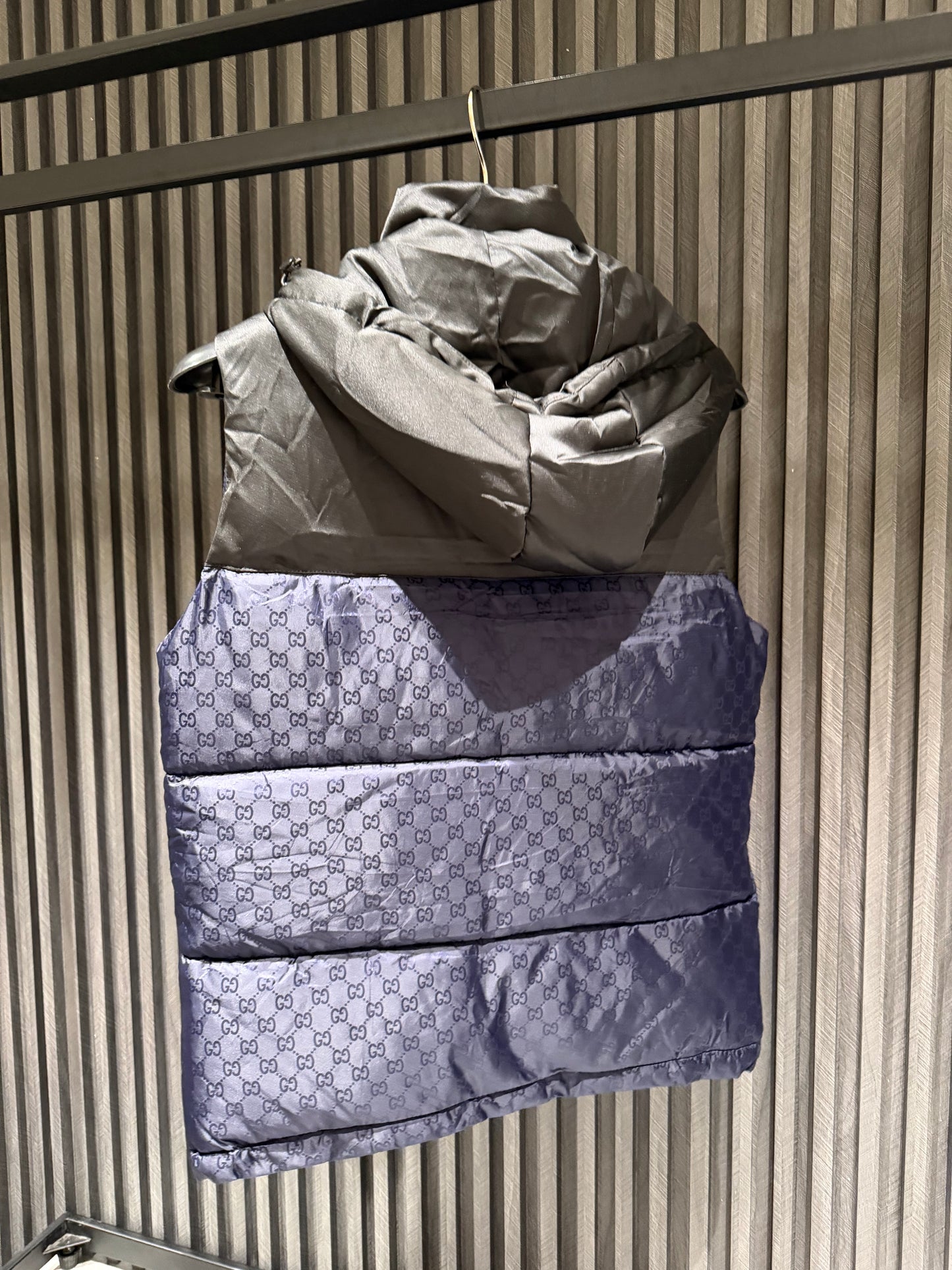 GUCCI SLEEVLESS JACKET