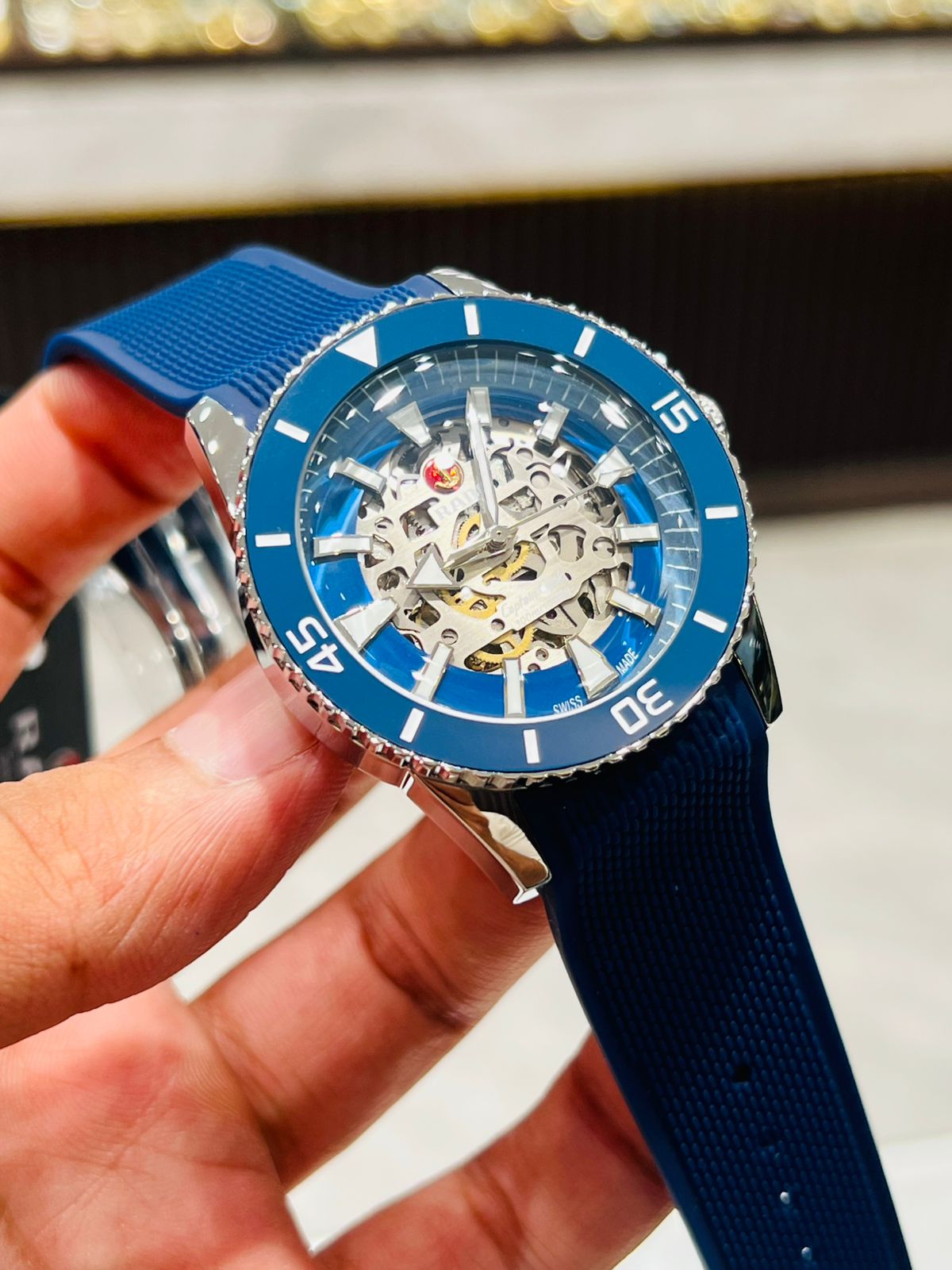 RADO CAPTAIN COOK STRAP SPHIRE AAA AUTOMATIC