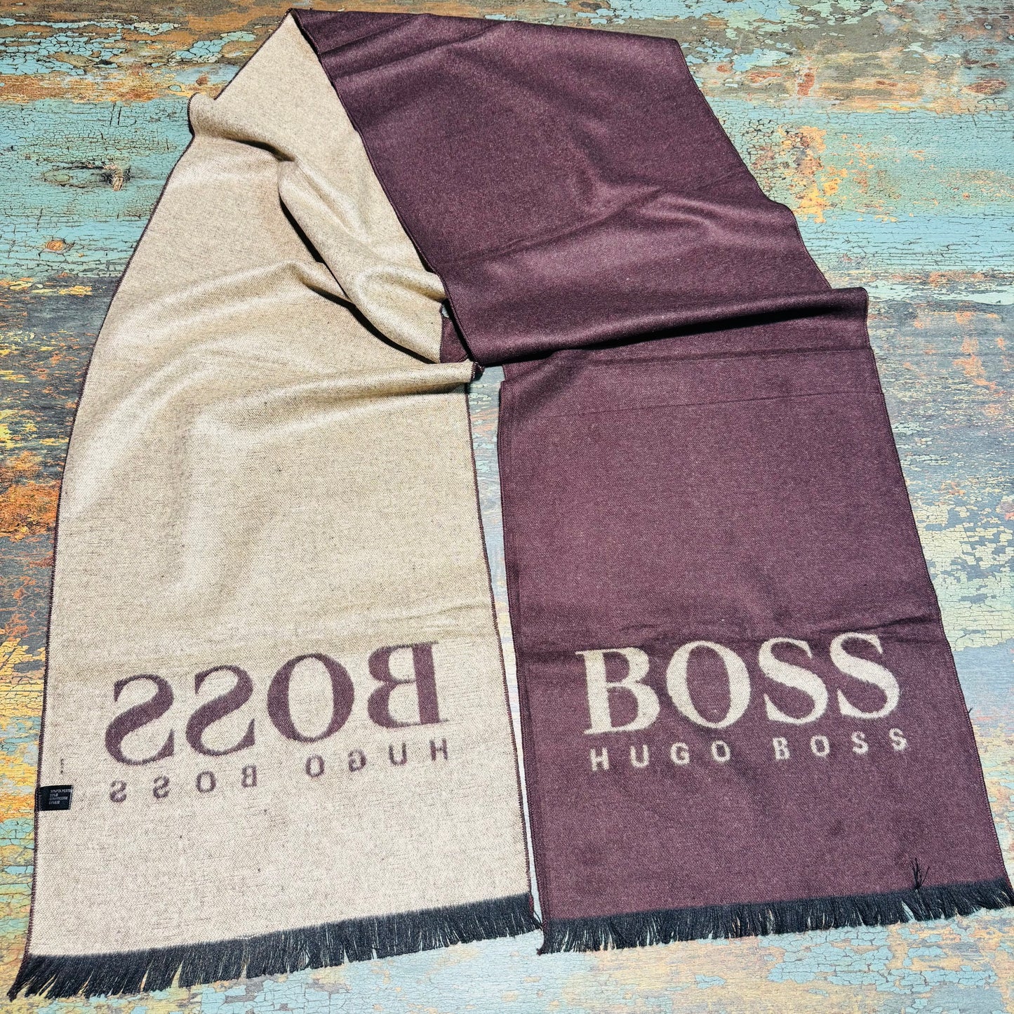 BOSS SCARF