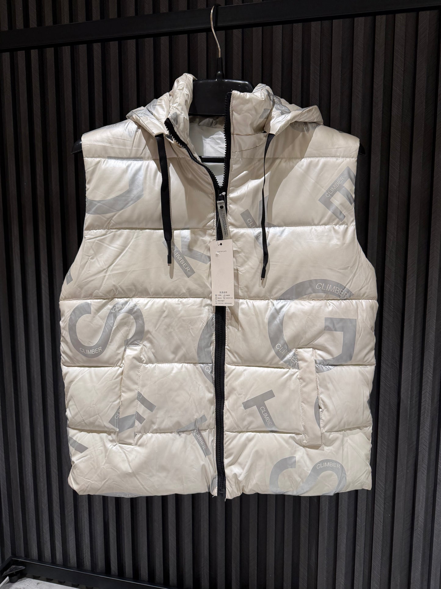 FASHION SLEEVLESS JACKET