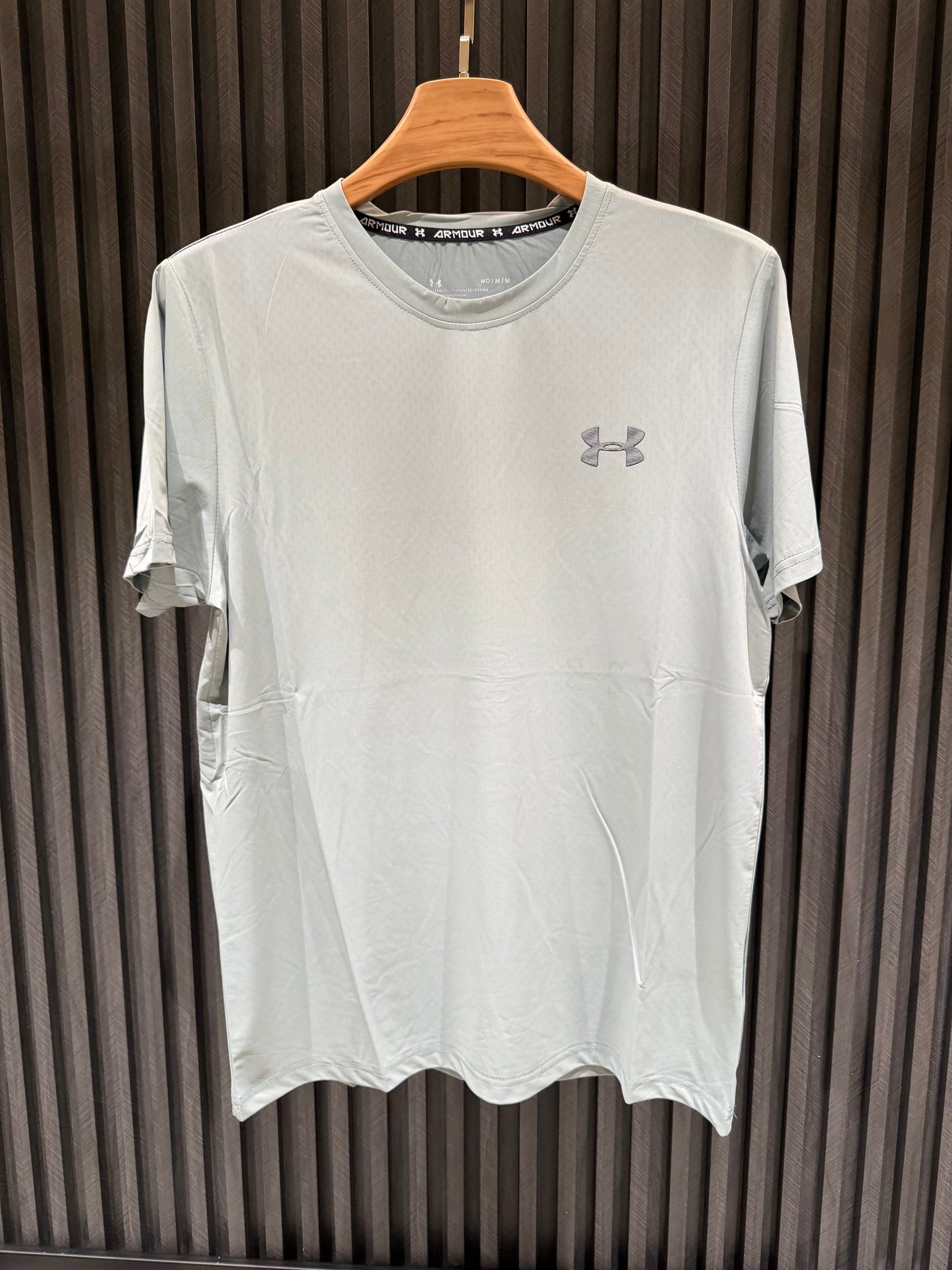 UNDER ARMOUR Gym Wear T-Shirts