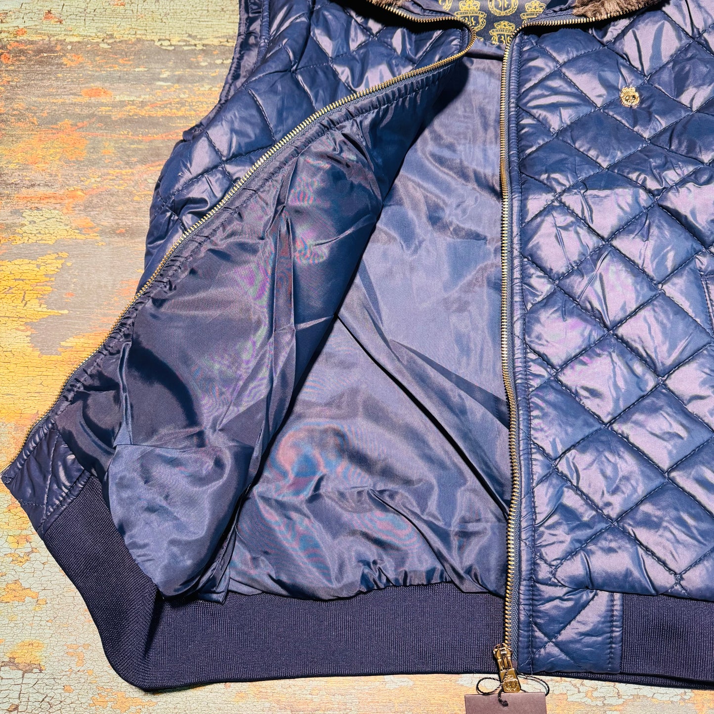 BILLIONAIRE SLEEVLESS