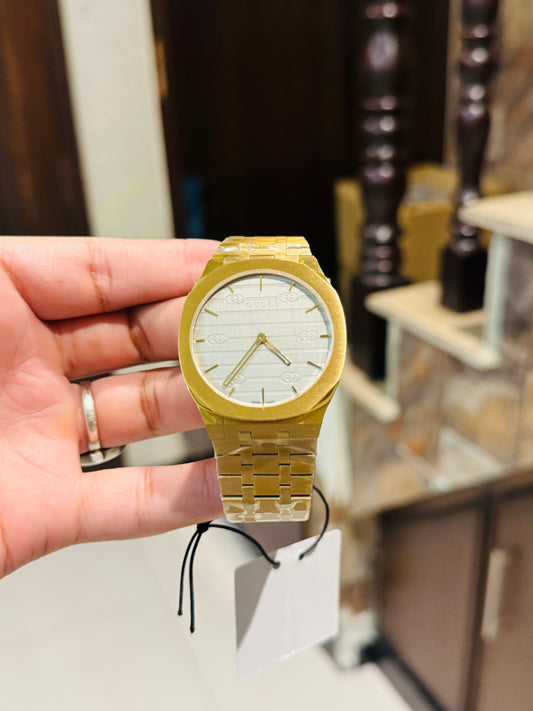 ) GUCCI ULTRA SLIM JAPAN MOVMENT SPHIRE GLASS MASTER GRADE