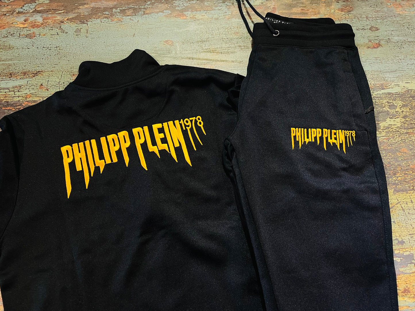 PP TRACKSUIT