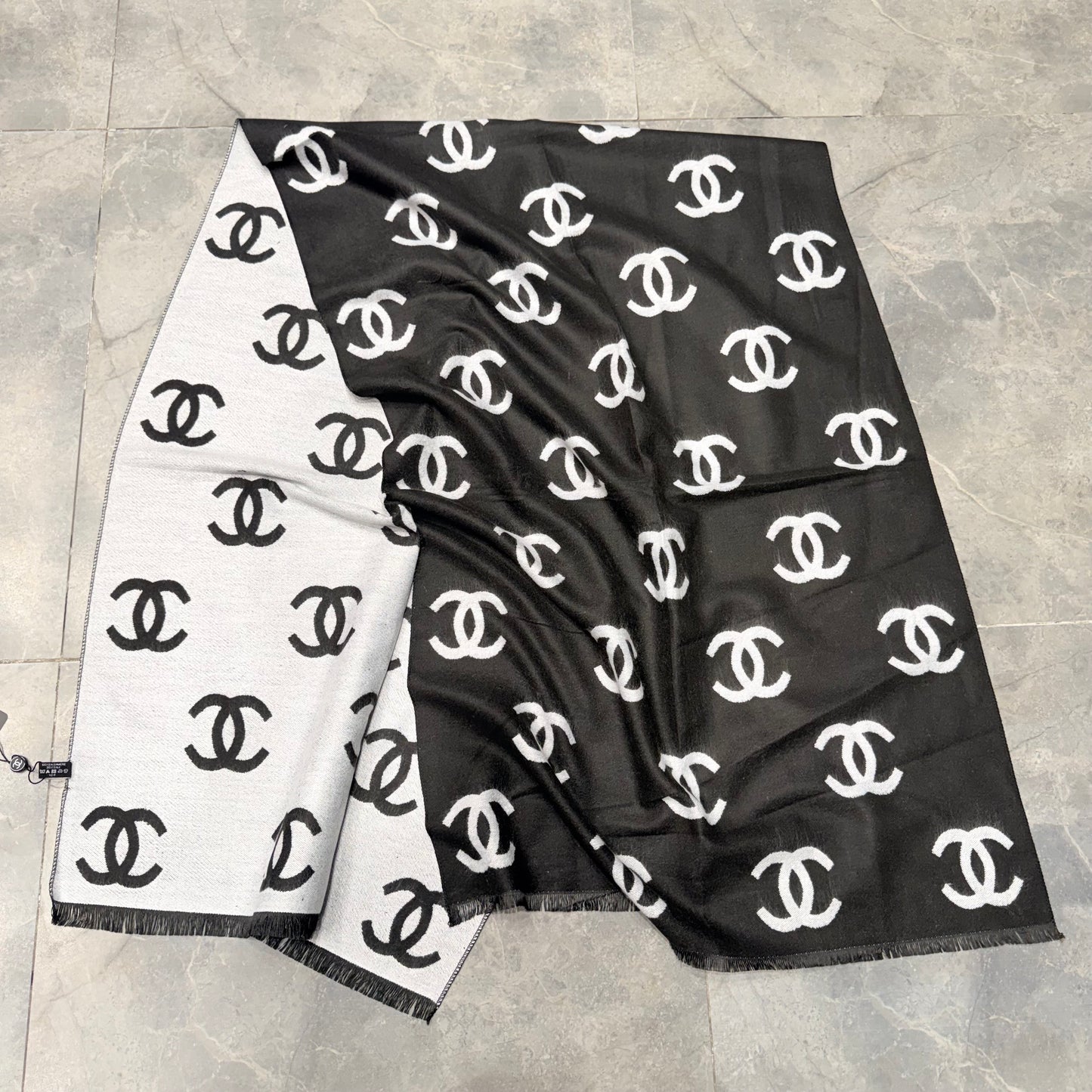 CHANEL SCARF