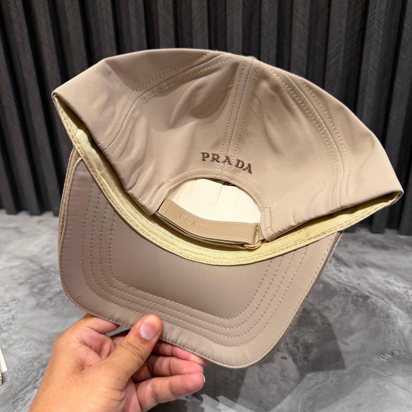 PRADA CAP