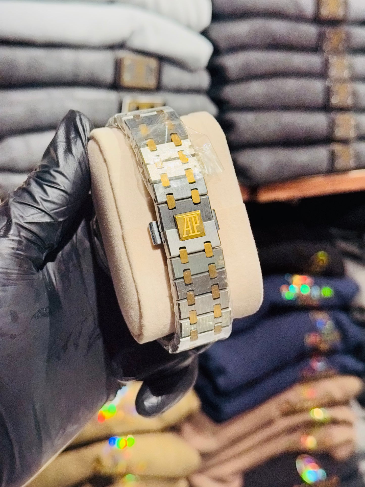 AP AAA WATCH