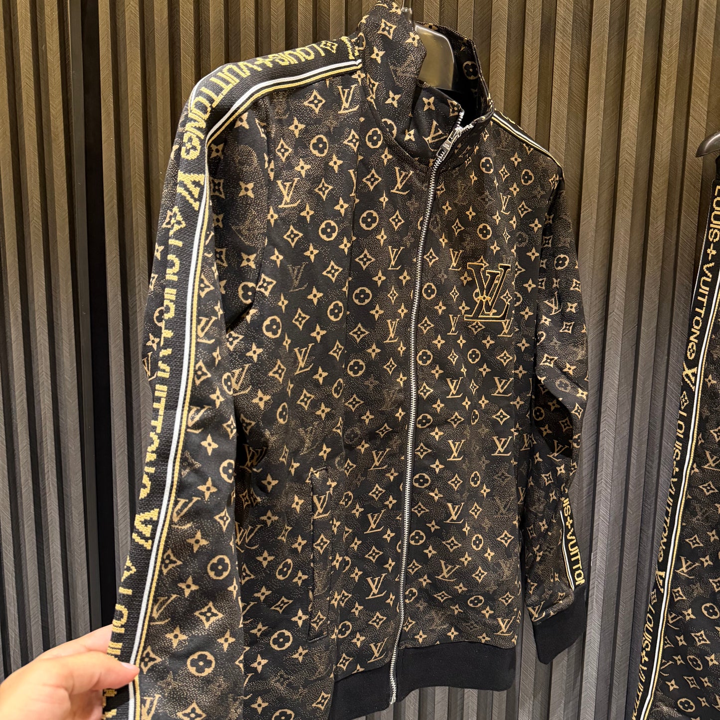 LV HIGH GRADE TRACKSUIT
