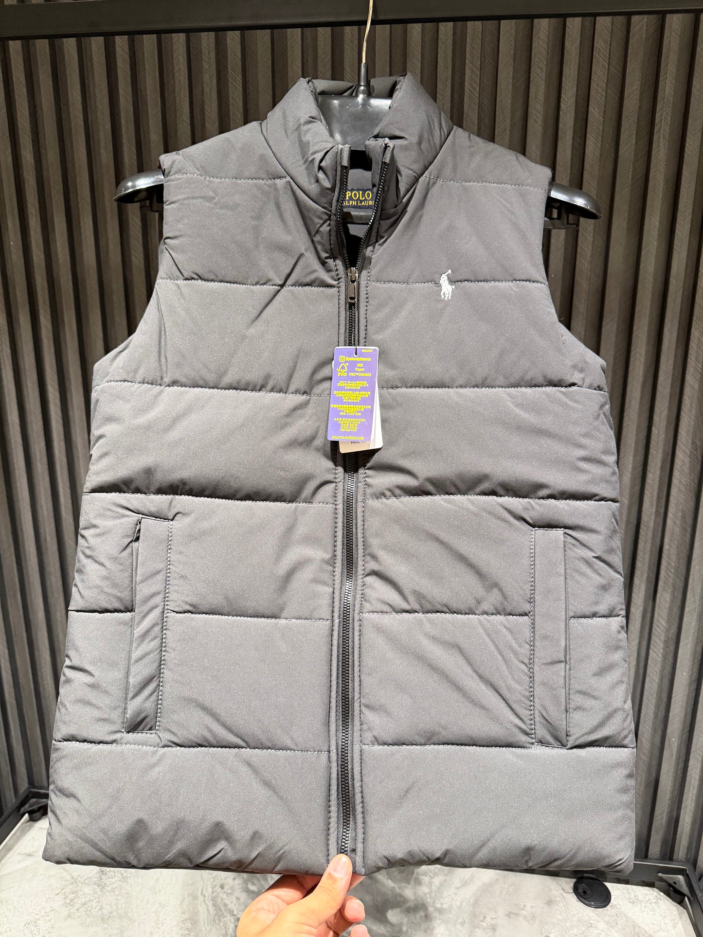 POLO SLEEVLESS JACKET