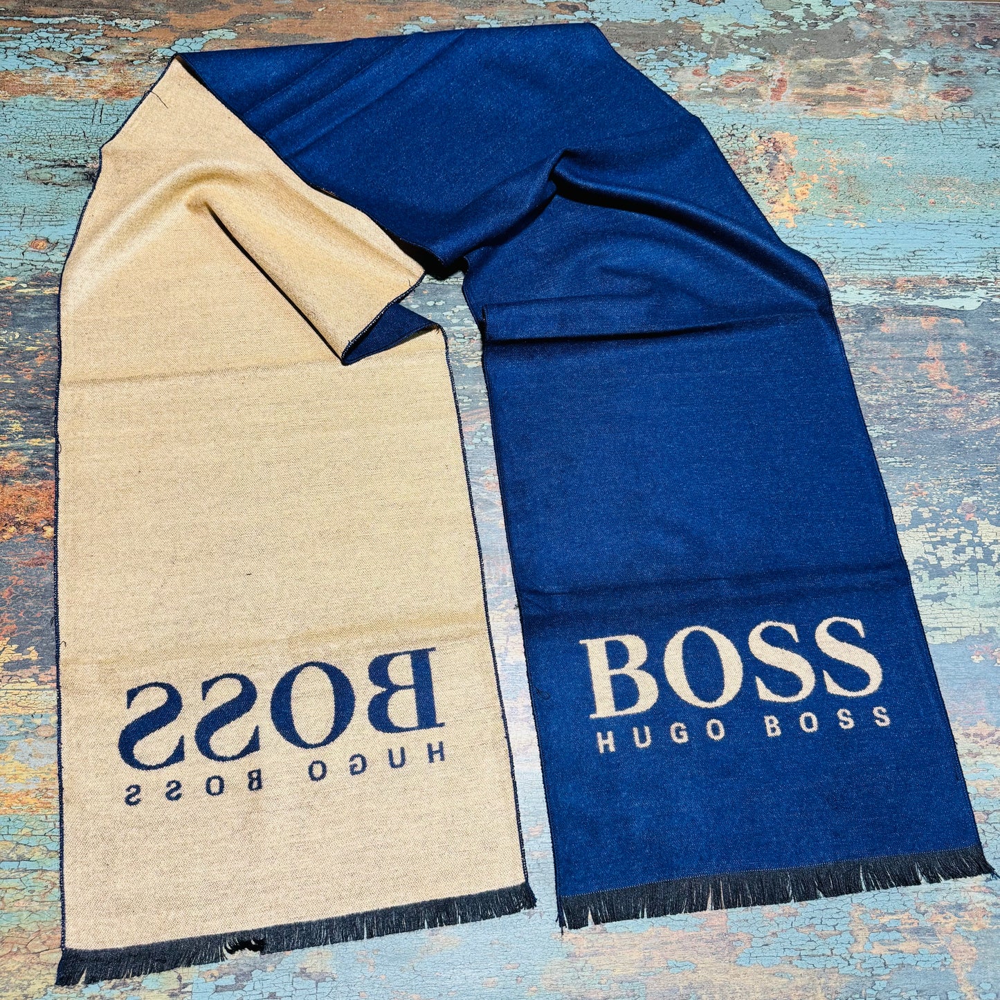 BOSS SCARF