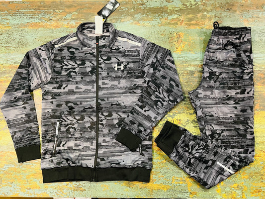 UNDER ARMOUR TRACKSUIT