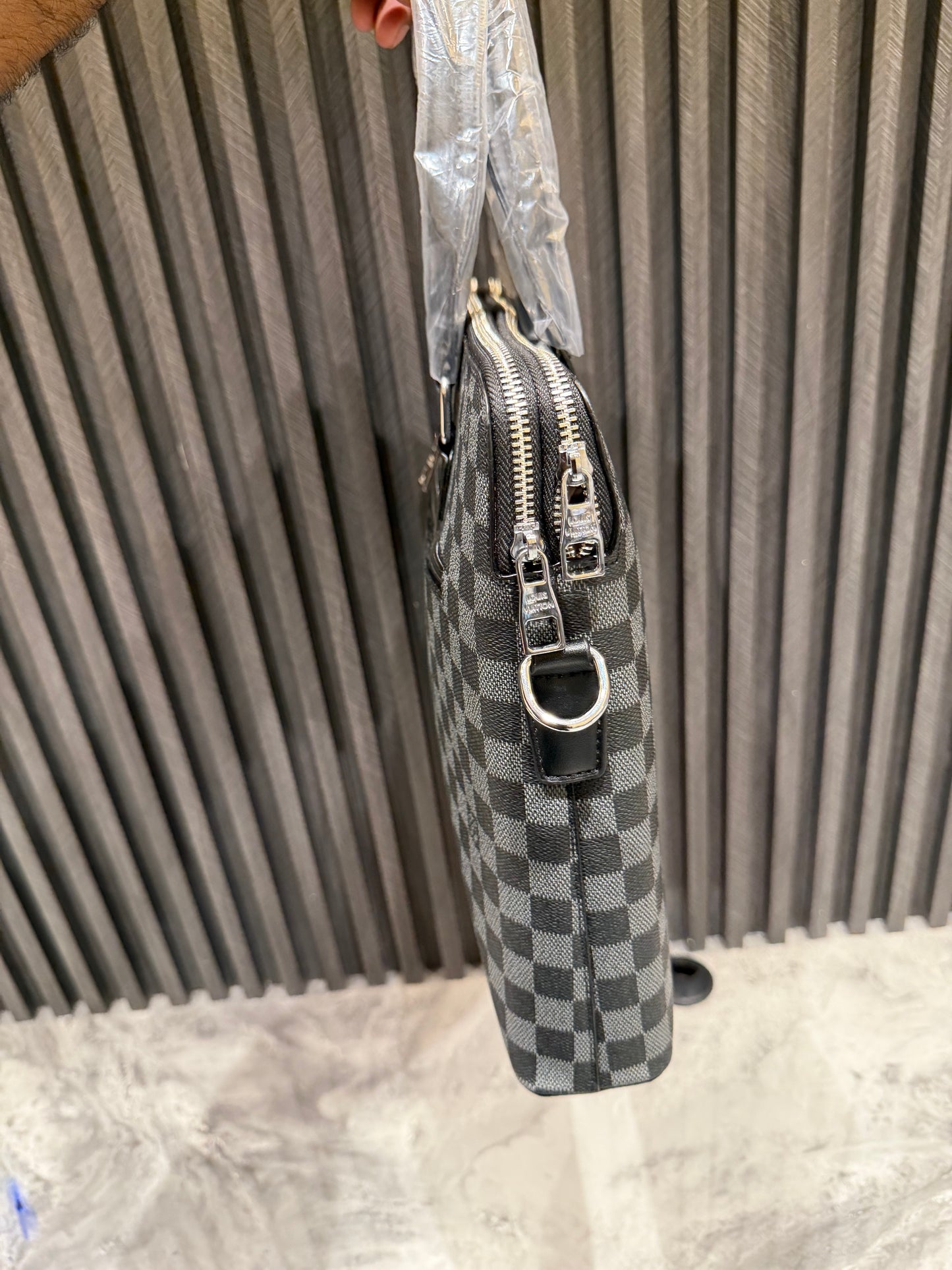 LV LAPTOP BAG
