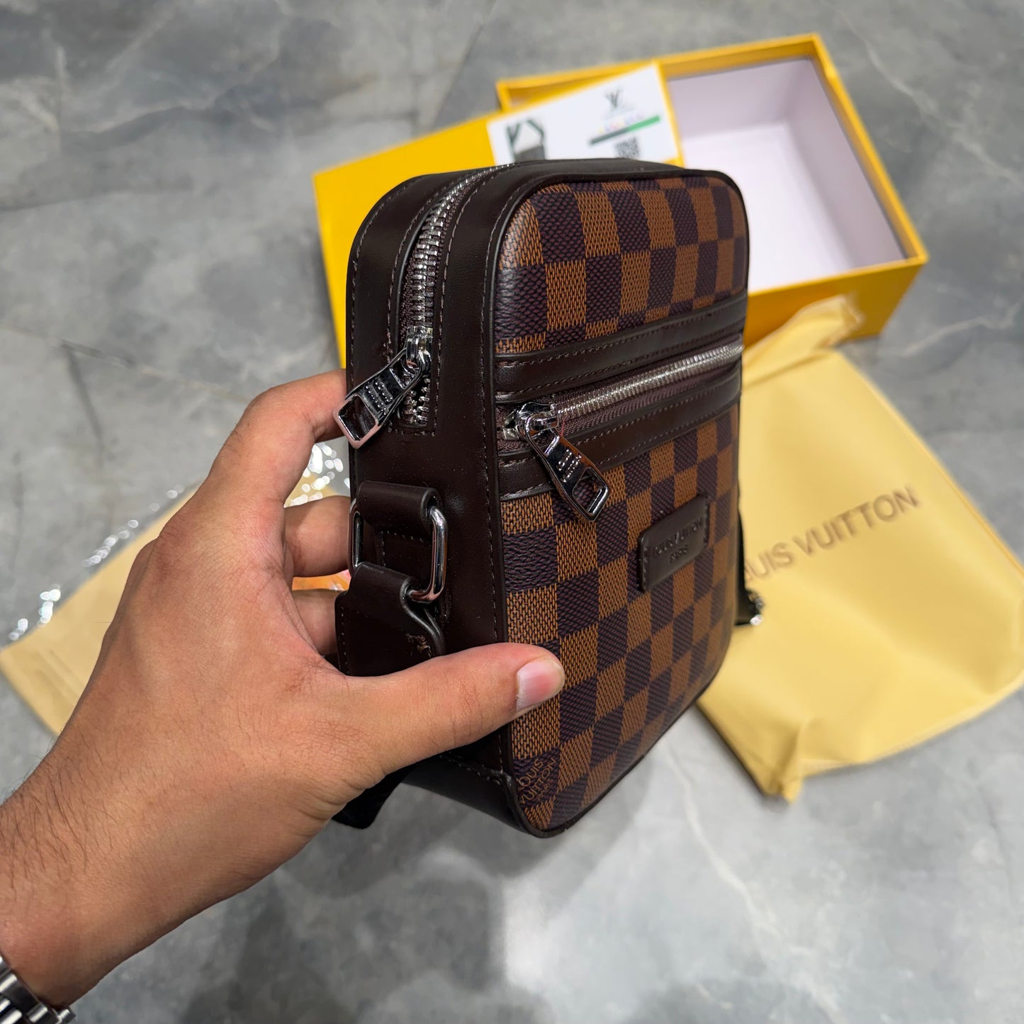 LV SIDE BAG