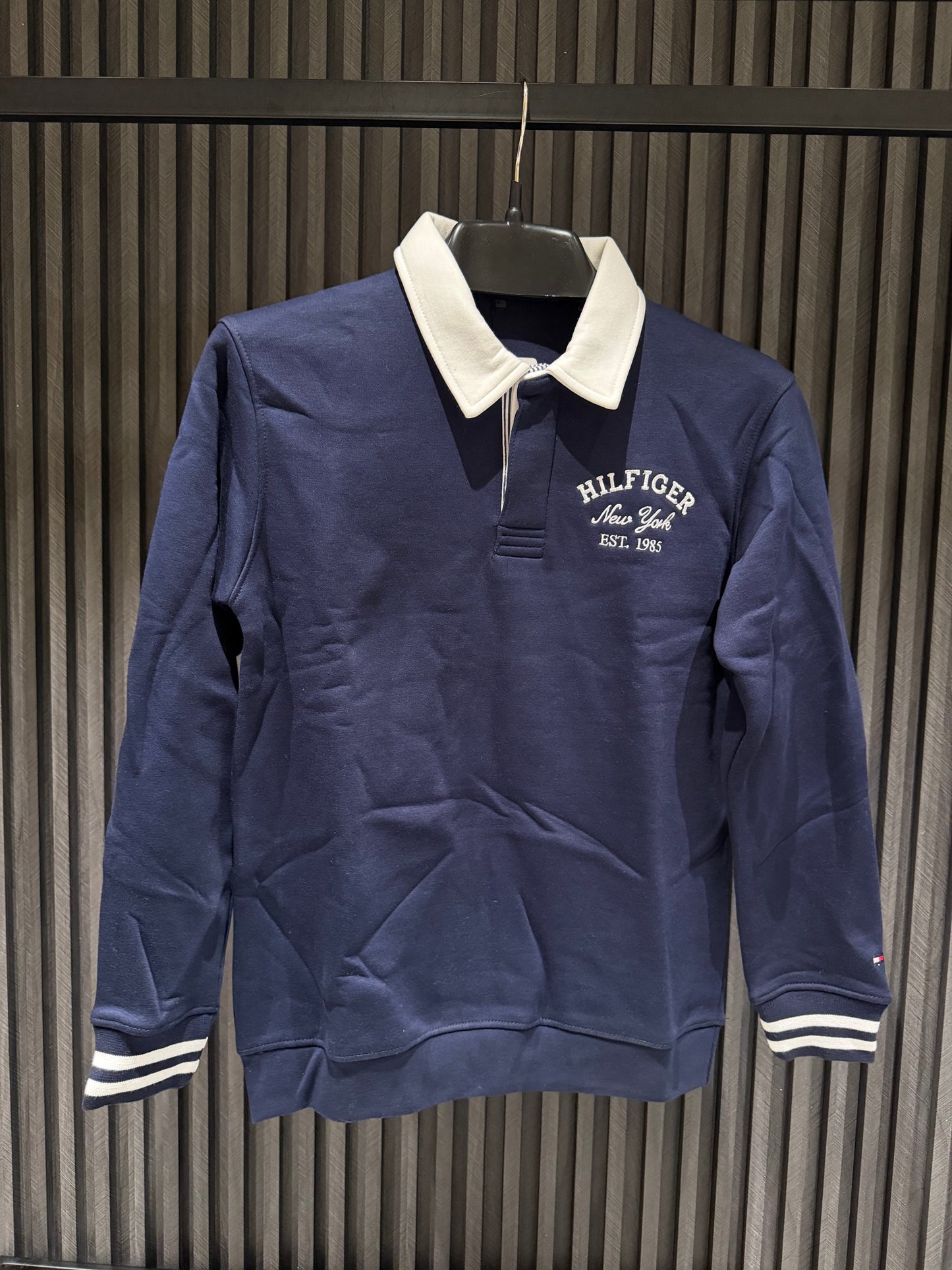 TOMMY SWEATSHIRT