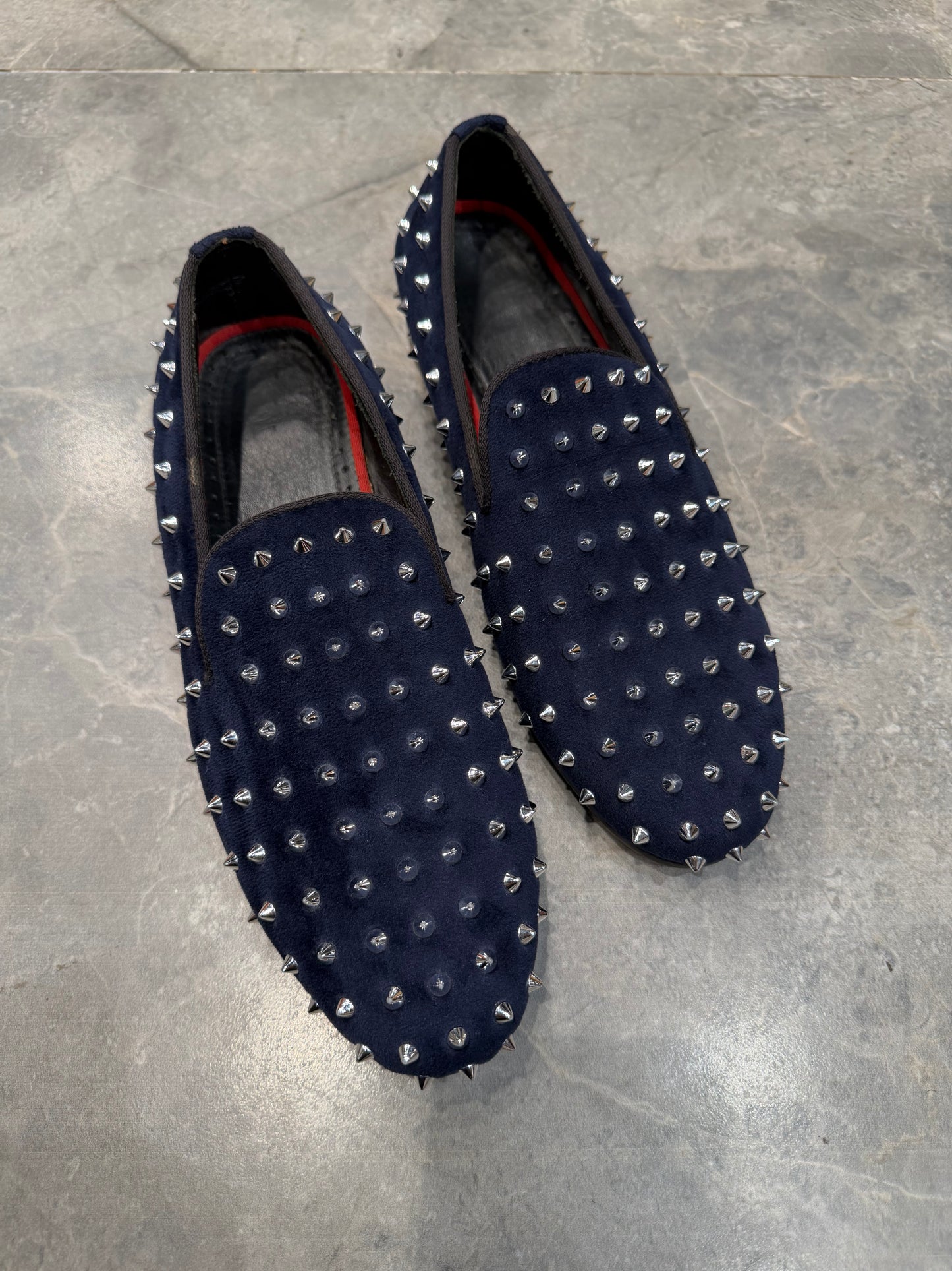 STONE SHOES