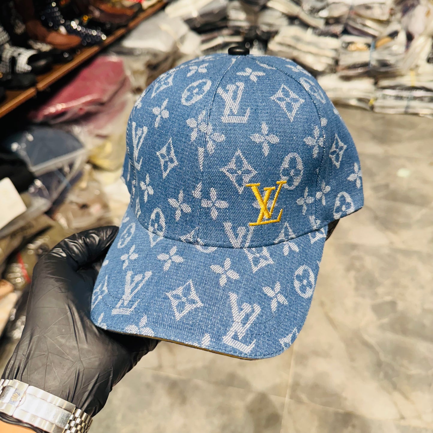 LV CAP