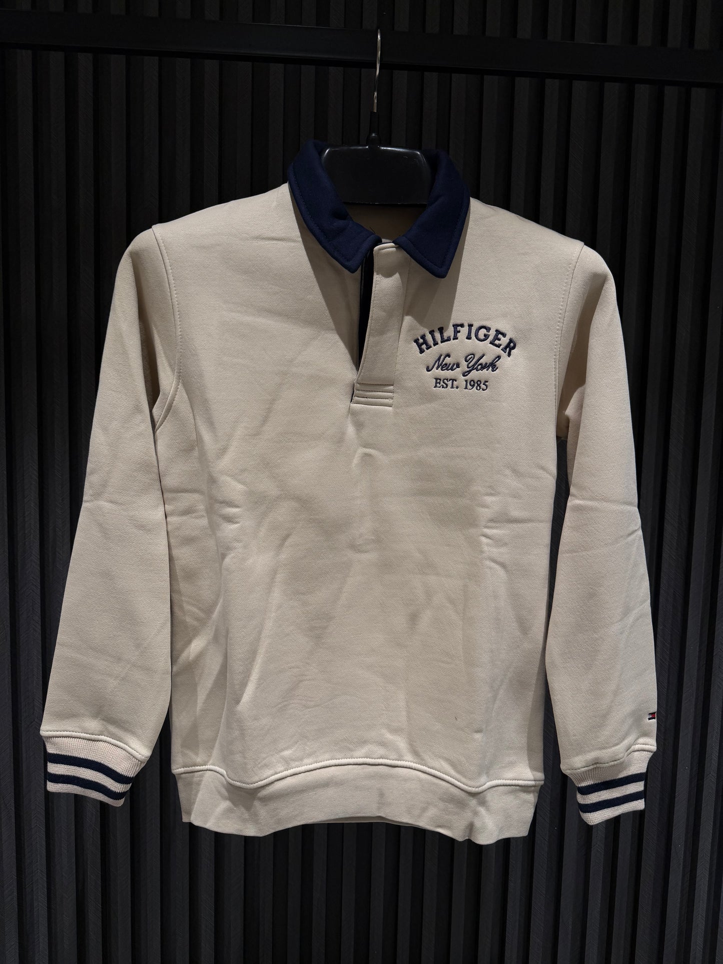 TOMMY SWEATSHIRT