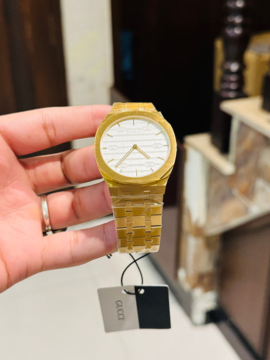 GUCCI ULTRA SLIM JAPAN MOVMENT SPHIRE GLASS MASTER GRADE