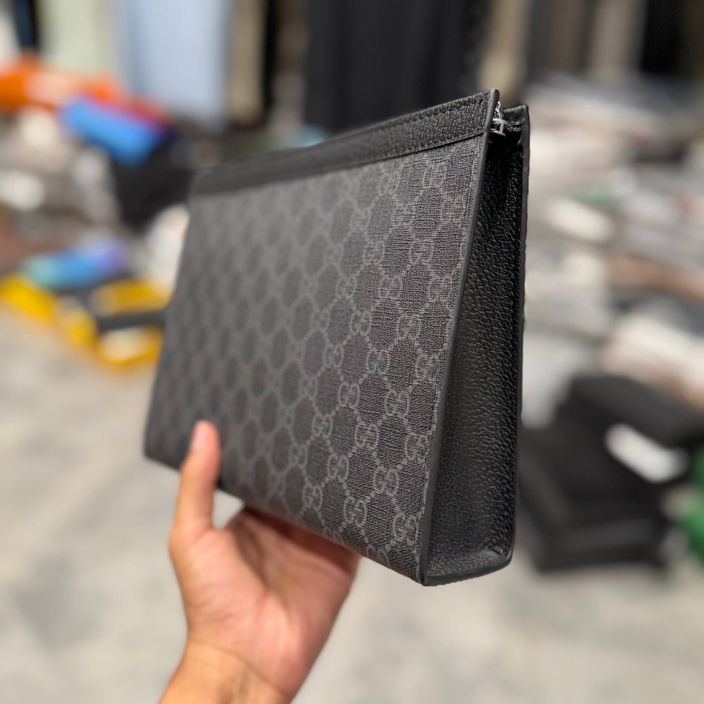 GUCCI MESSENGER BAG
