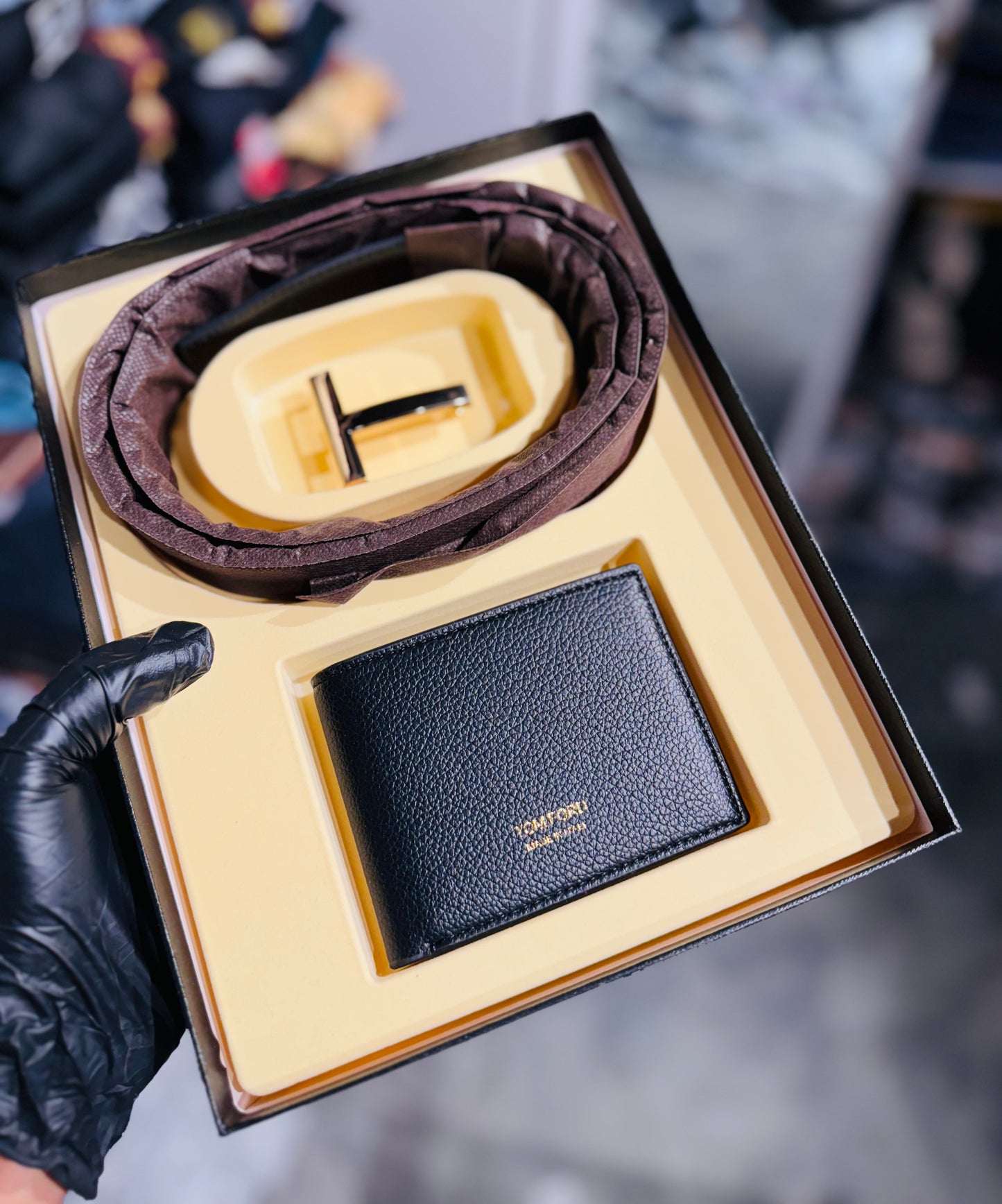 TOMFORD BELT AND WALLET