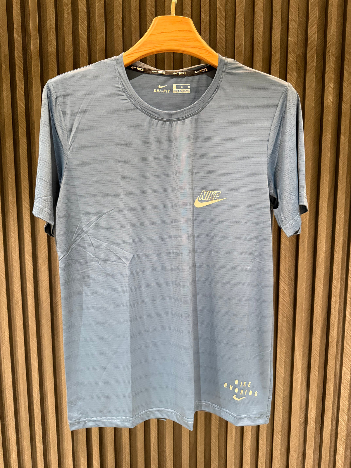 NIKE Gym Wear T-Shirts