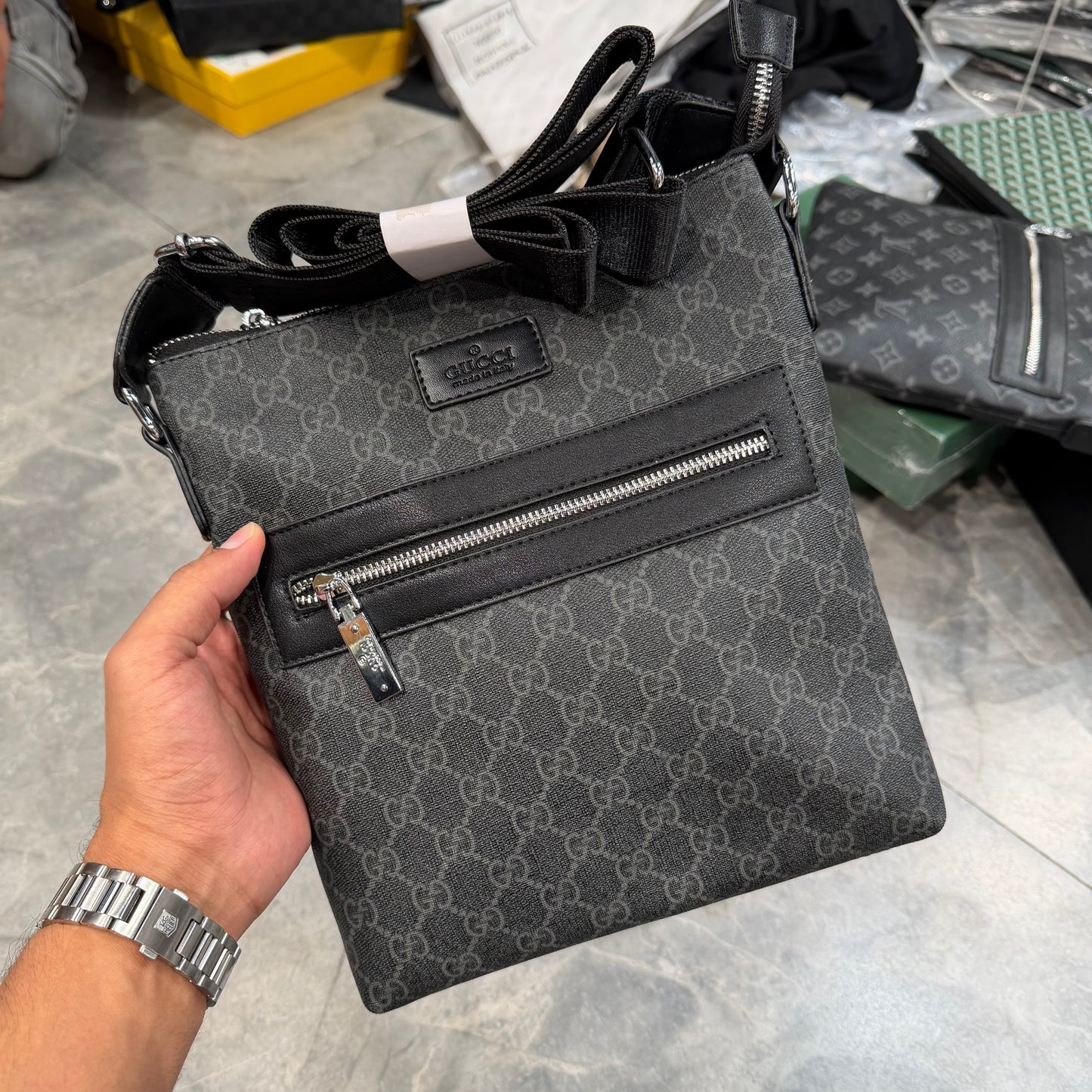 GUCCI CROSS BODY BAG