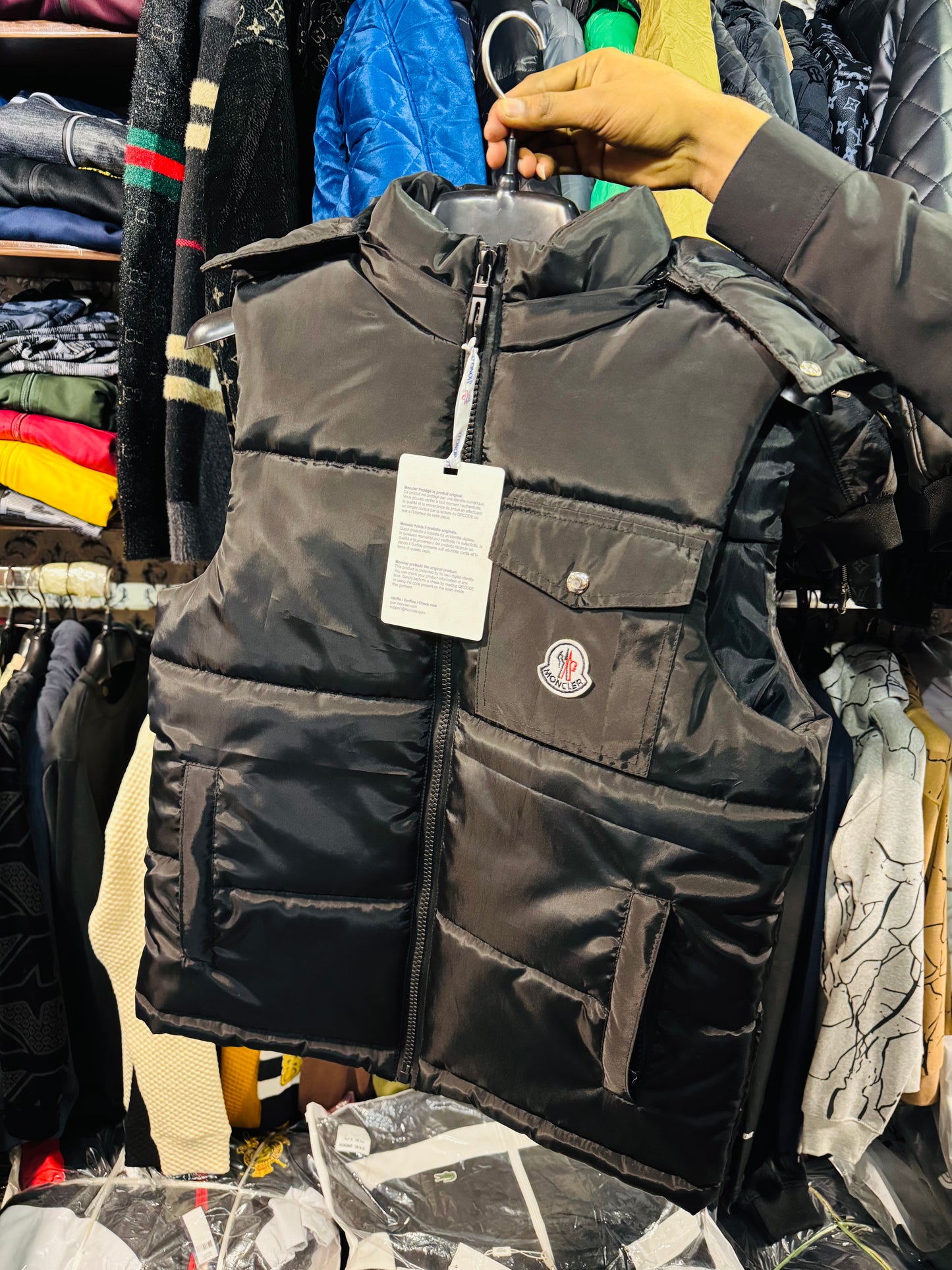 MONCLER SLEEVLESS