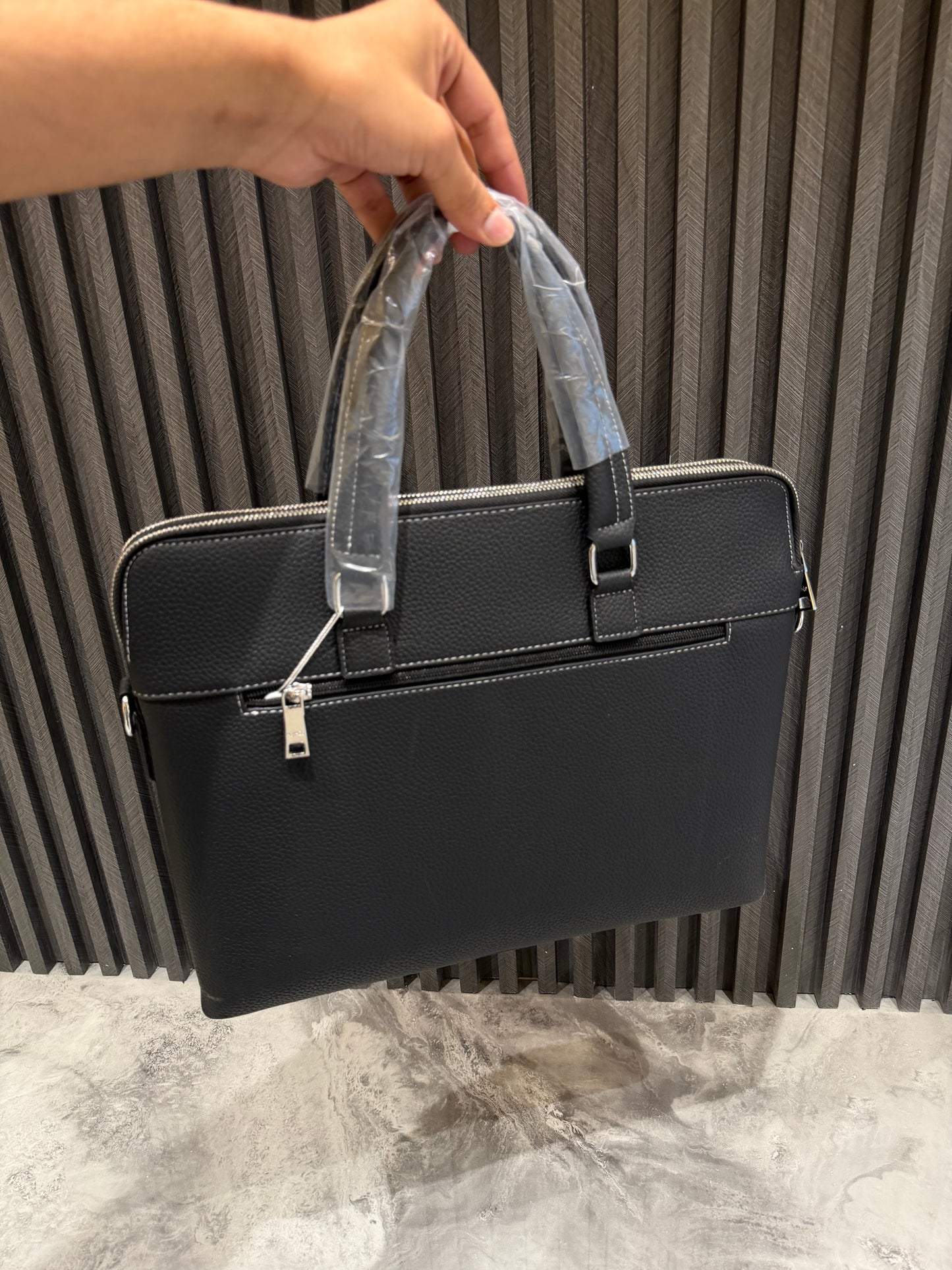 LV LAPTOP BAG