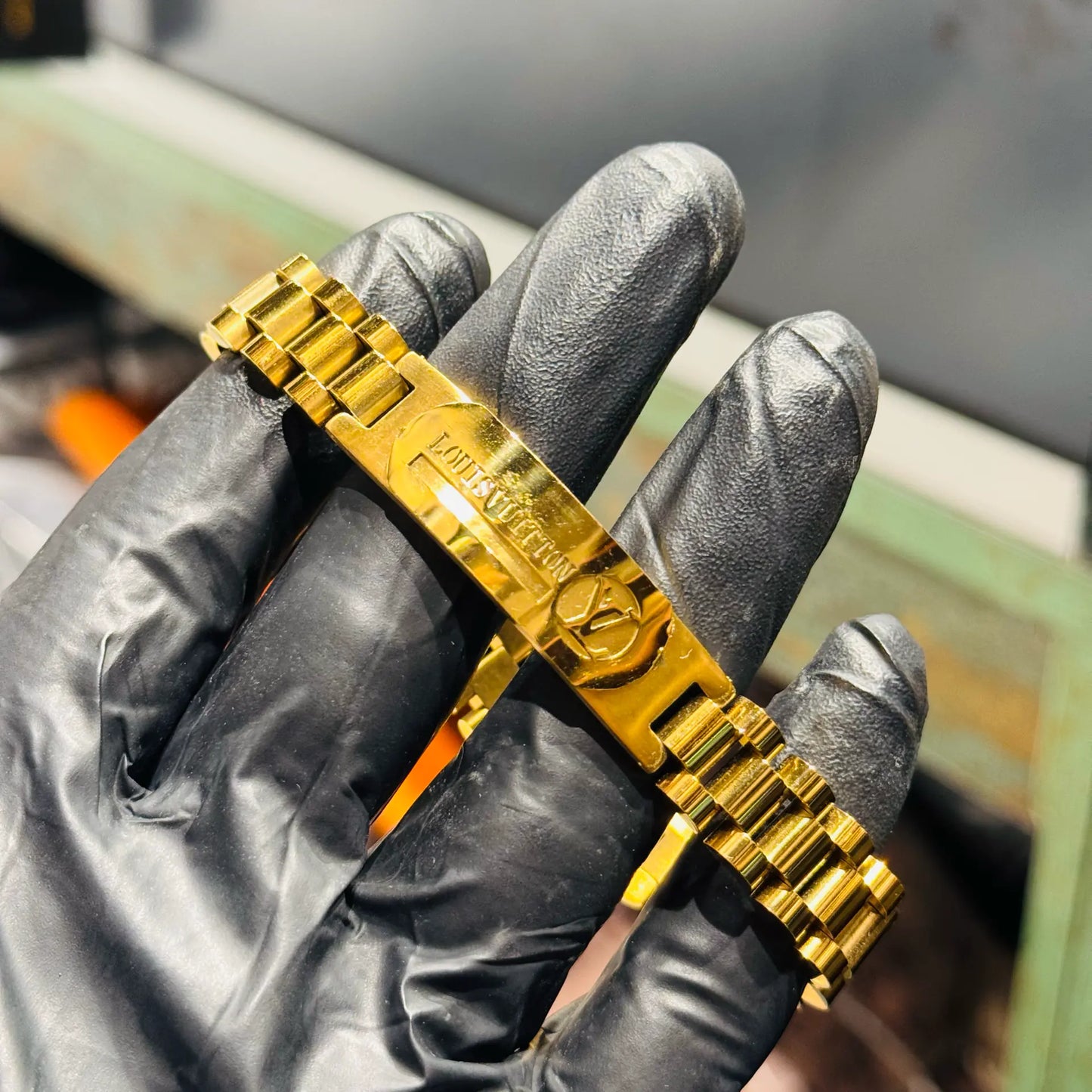 LV BRACELET