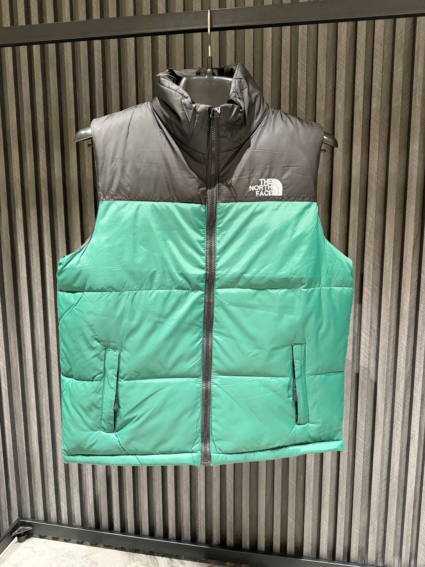 NORTHFACE SLEEVLESS JACKET