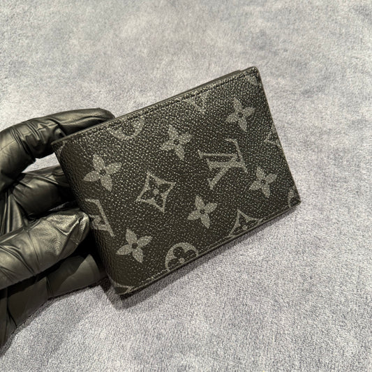 LV WALLET