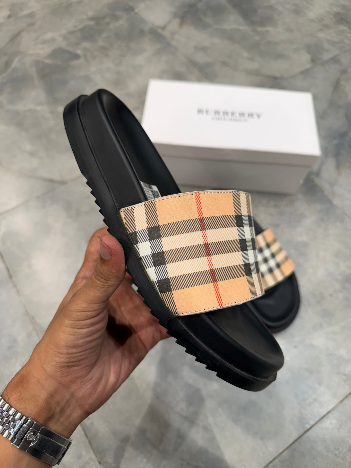 BURBERRY HIGH GRADE SLIPPER