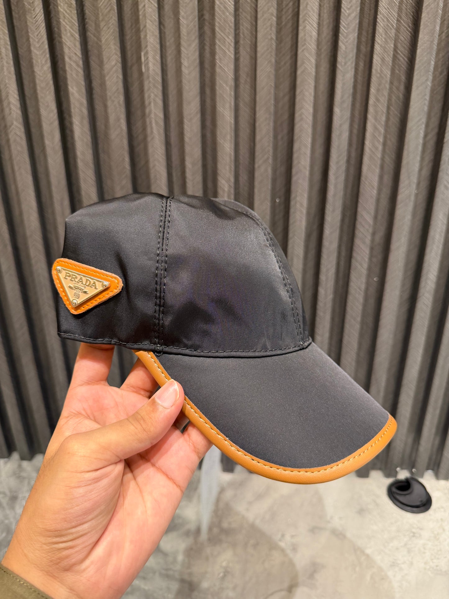 PRADA CAP HIGH GRADE