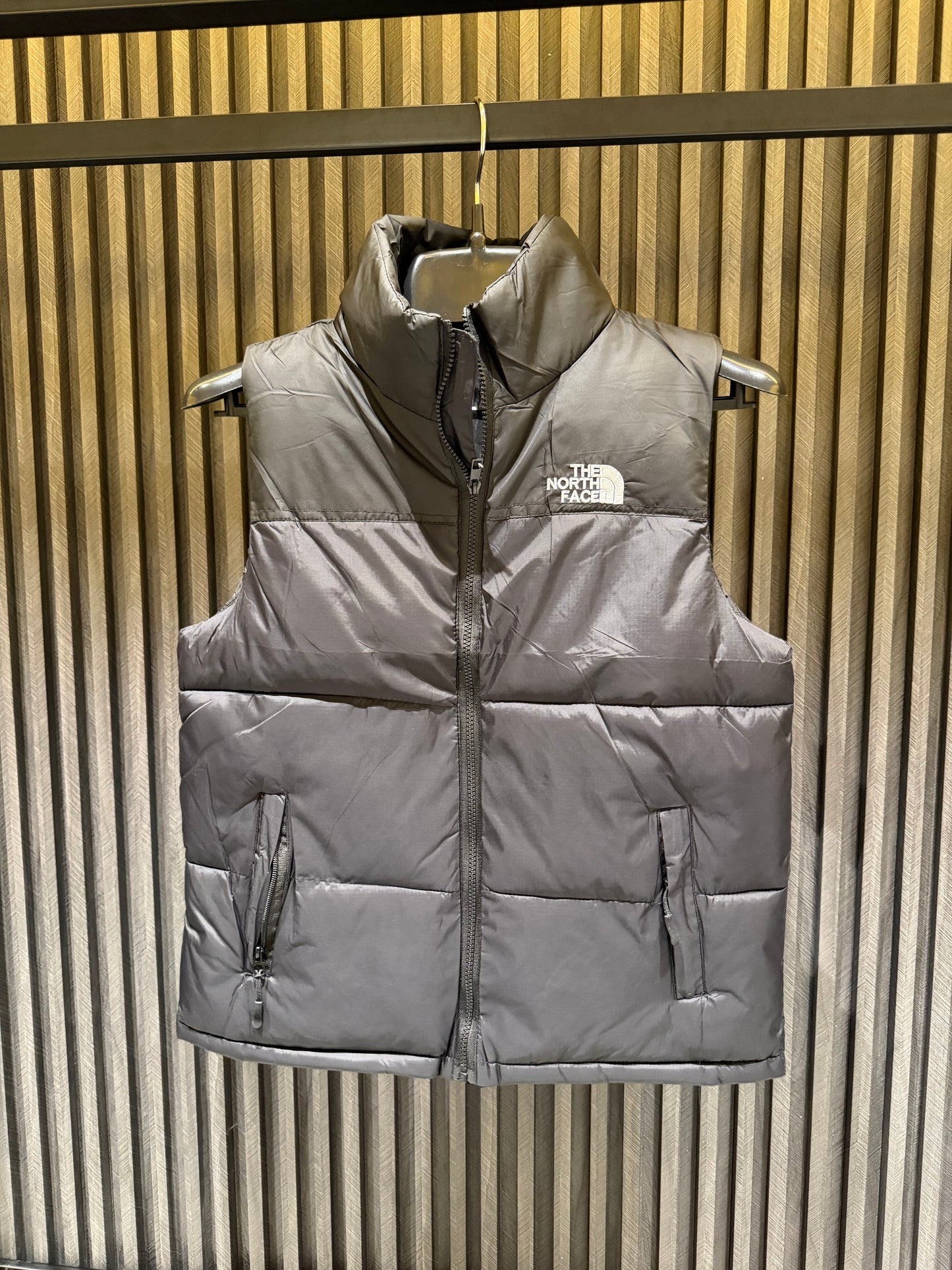 NORTHFACE SLEEVLEES