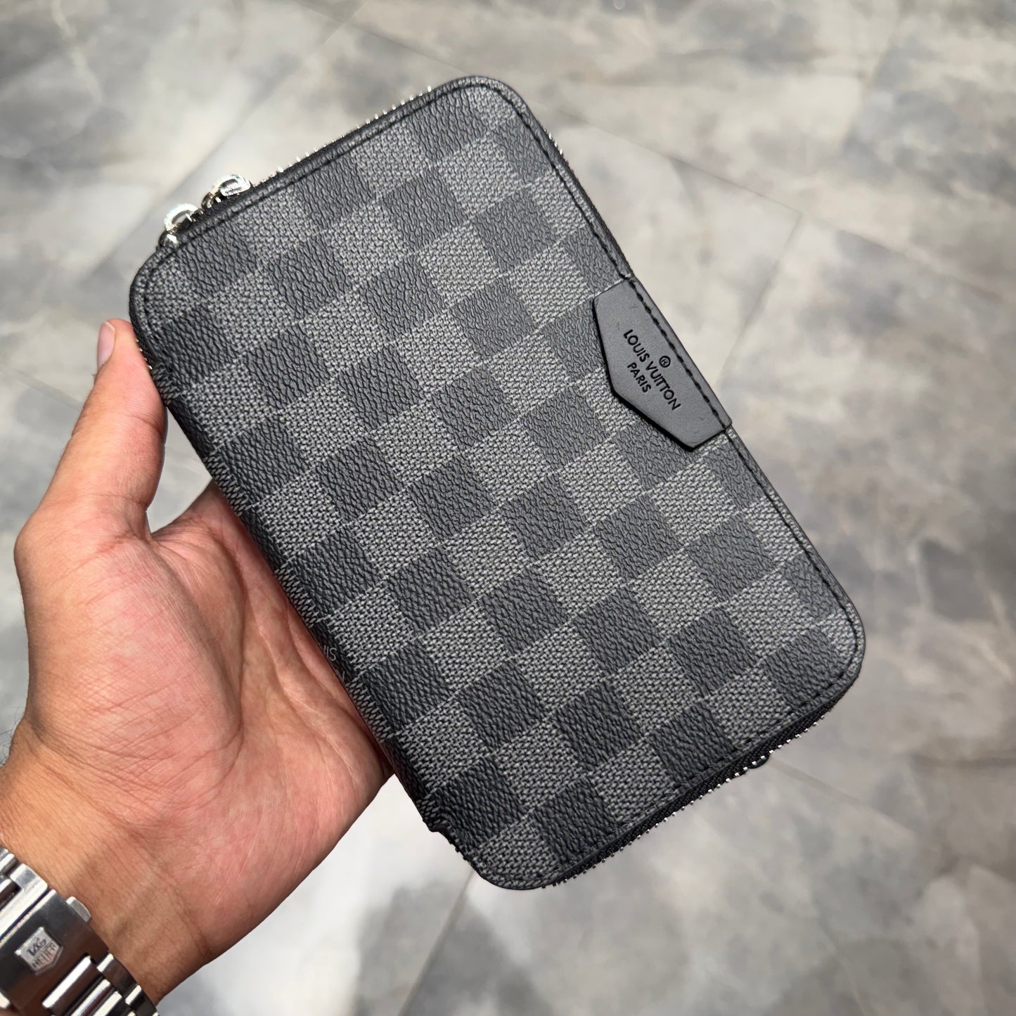 LV SIDE BAG