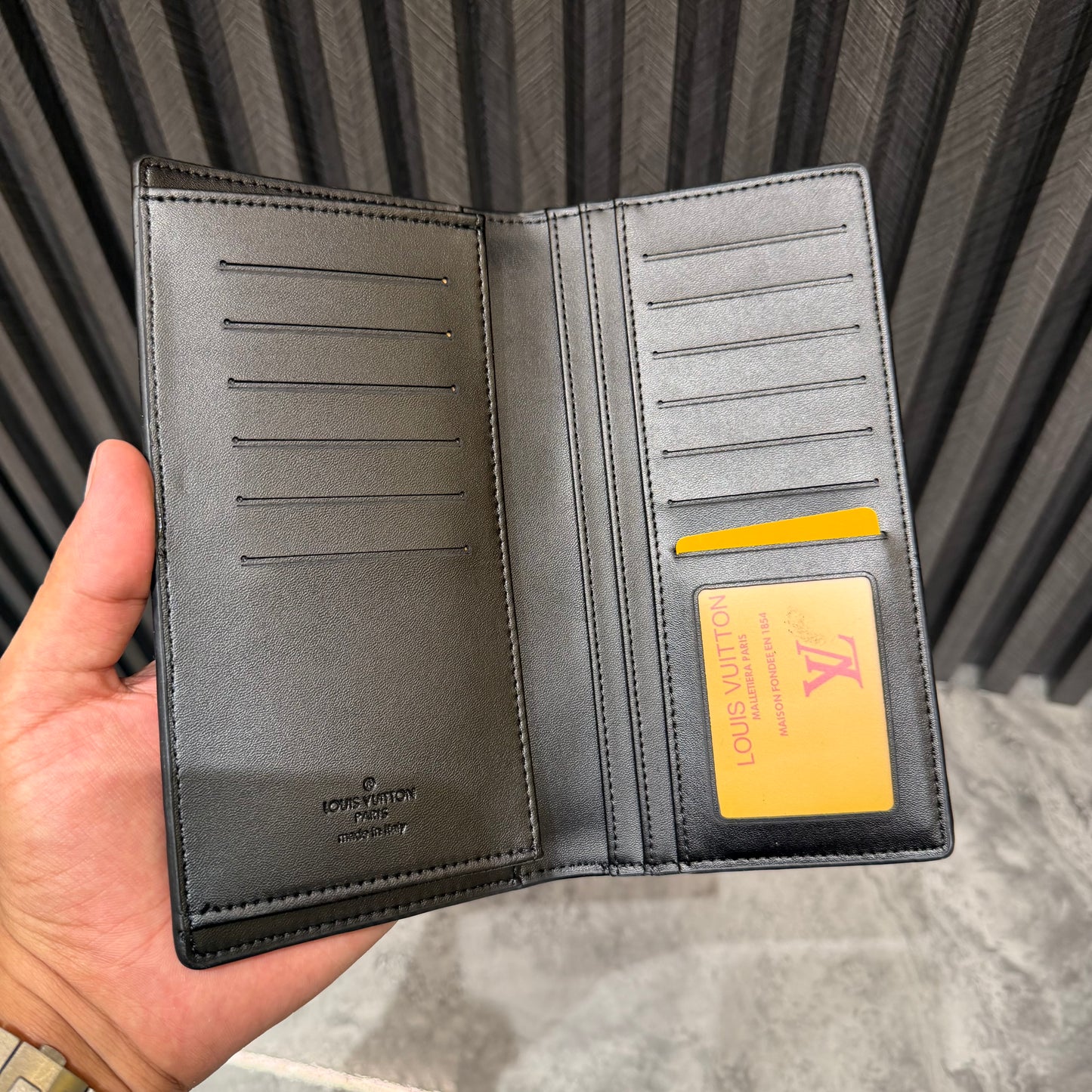 LV LONG WALLET