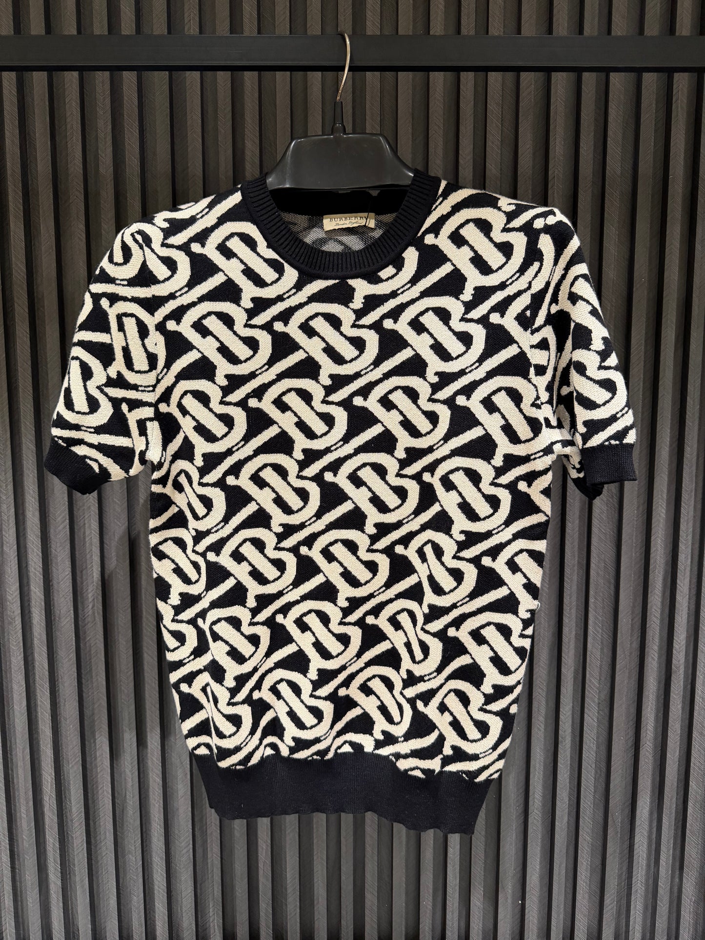 BURBERRY  SWETTER