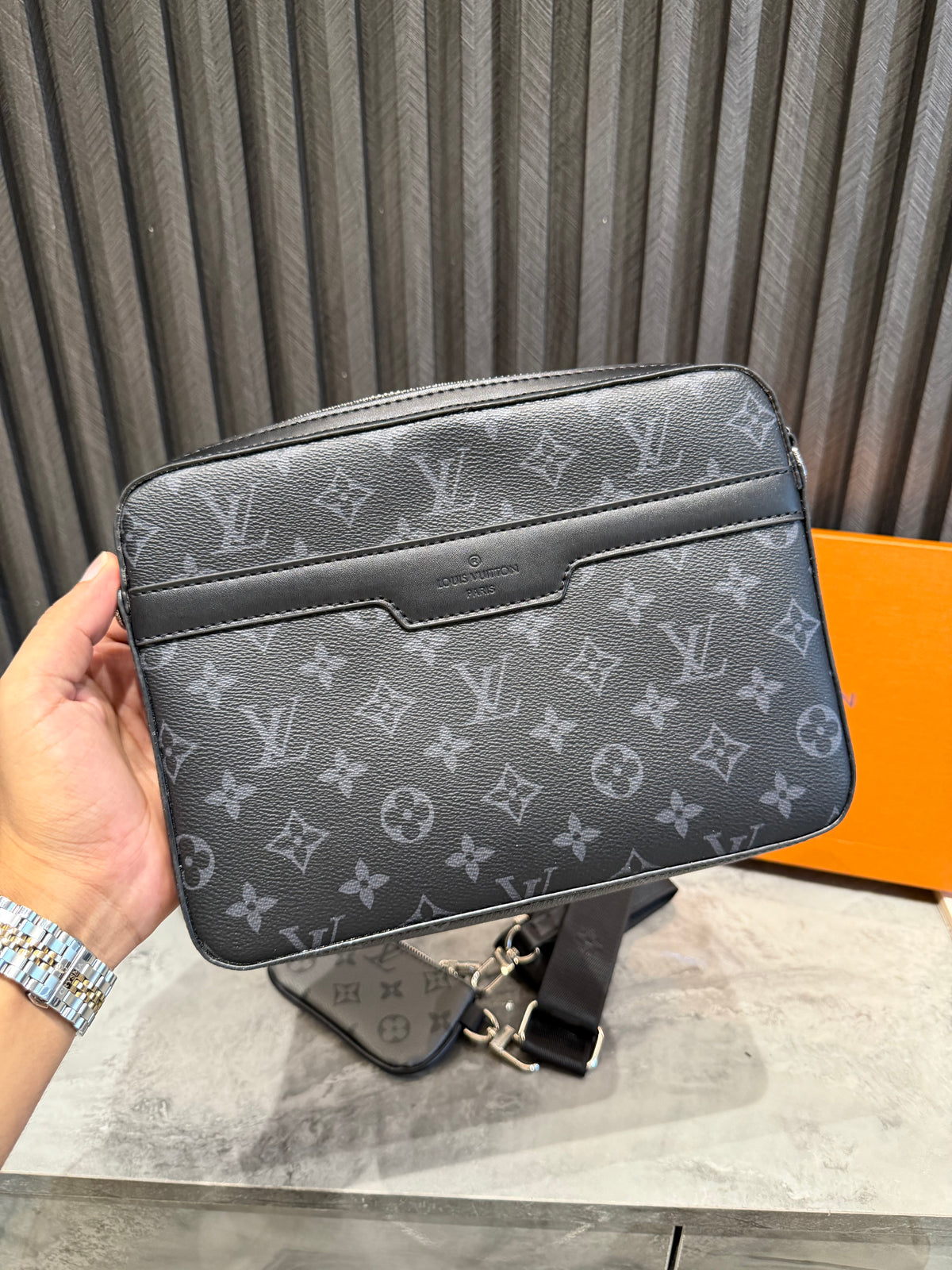 LV TRIO BAG