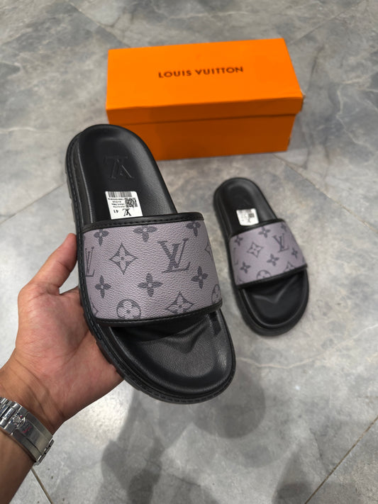 LV HIGH GRADE SLIPPER
