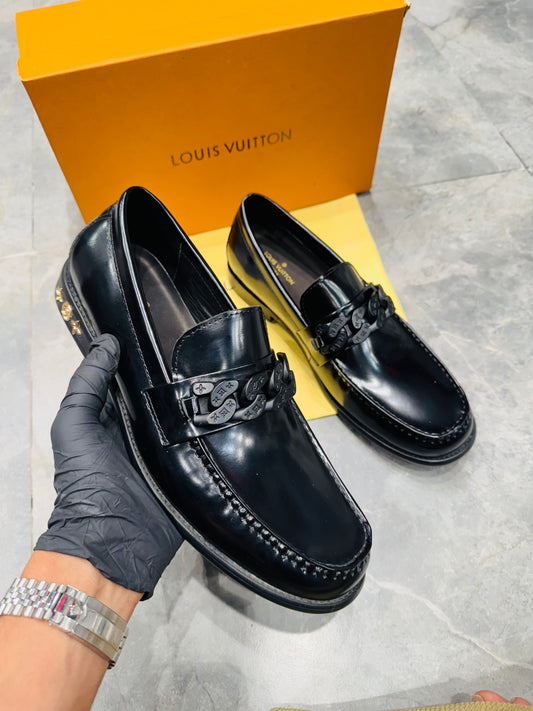 LV SHOES