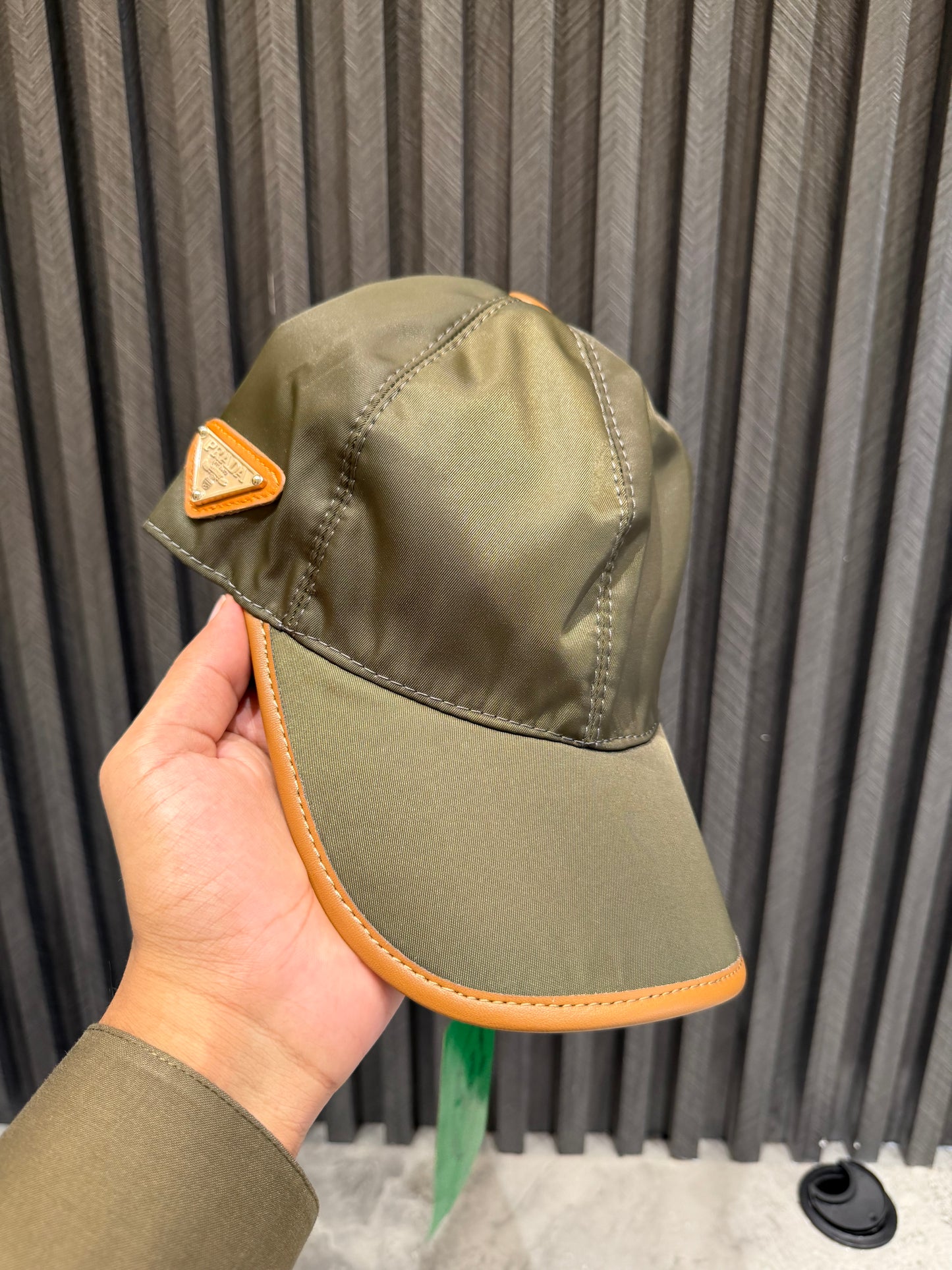 PRADA CAP HIGH GRADE