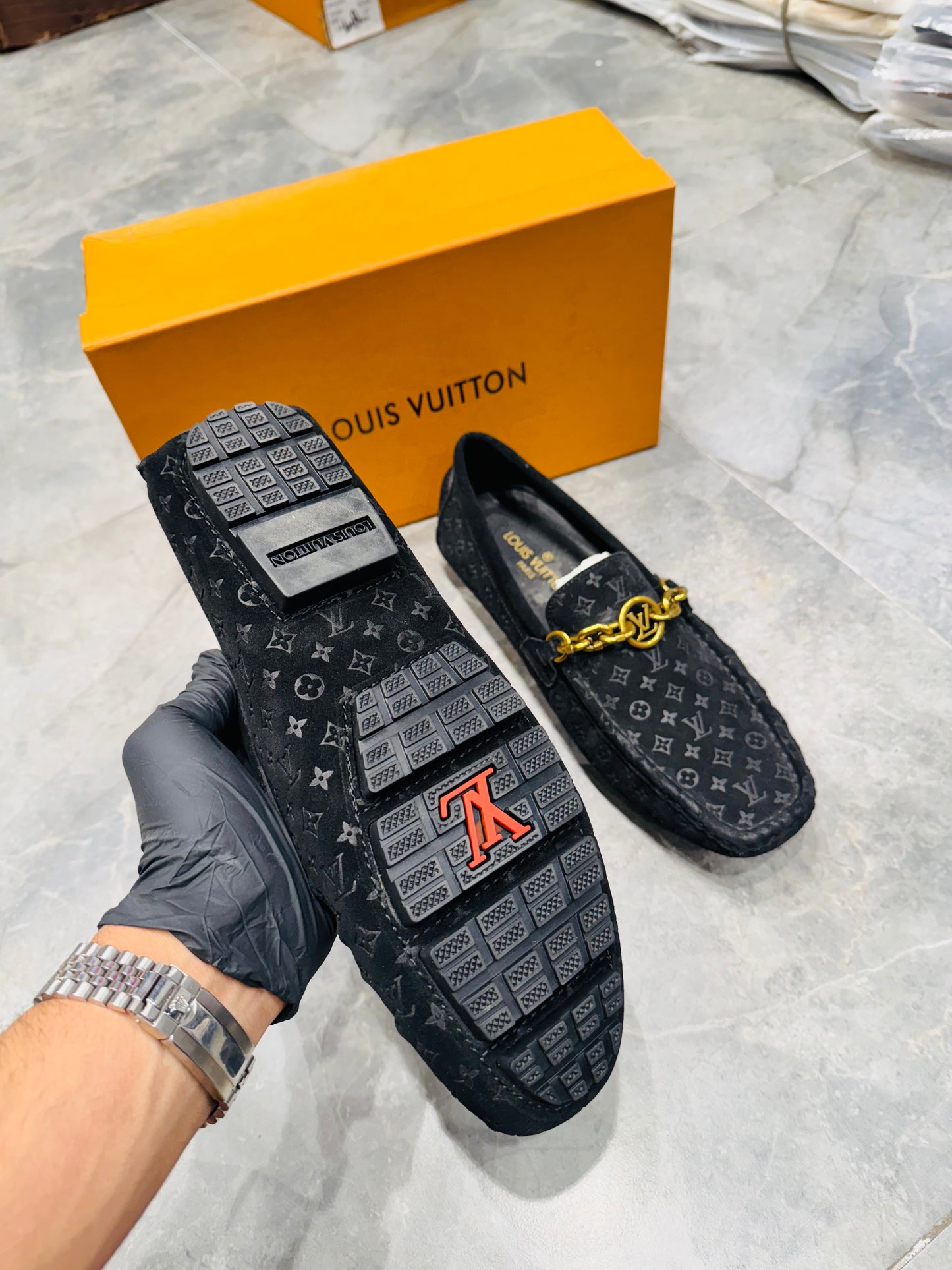 LV SHOES
